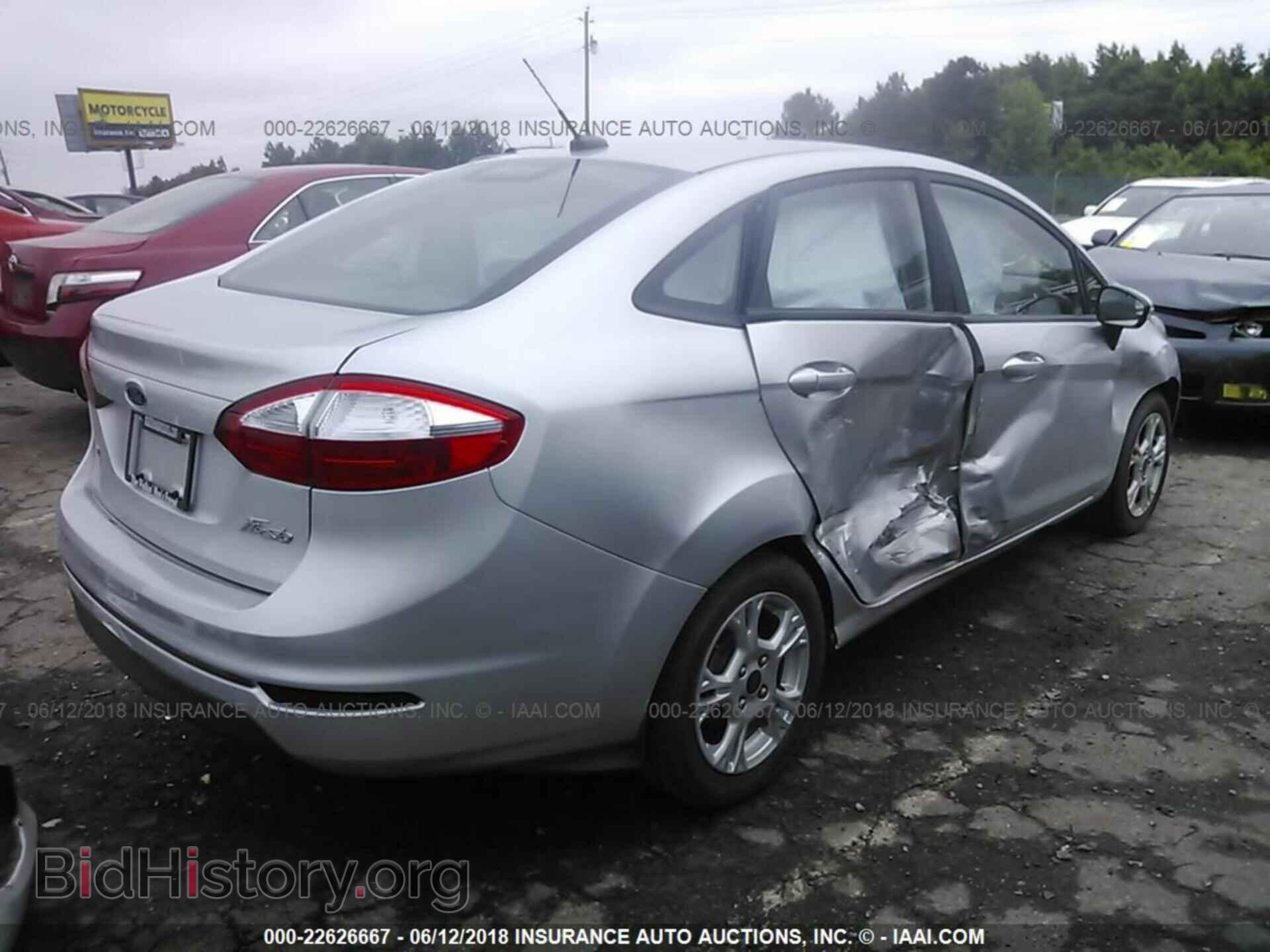 2015 Ford Fiesta - VIN: 3FADP4BJ9FM204088 - Фото 4