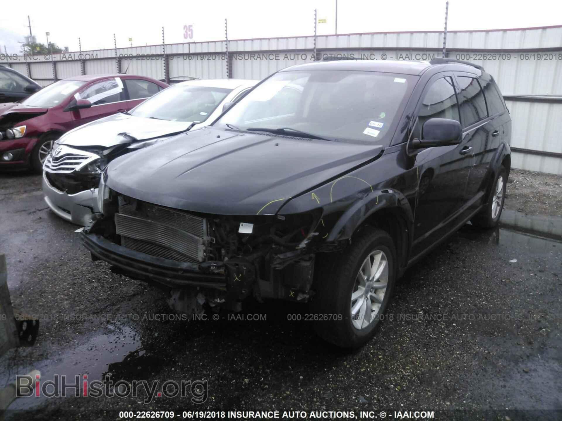 2014 Dodge Journey - VIN: 3C4PDDBG5ET212116 - Photo 2