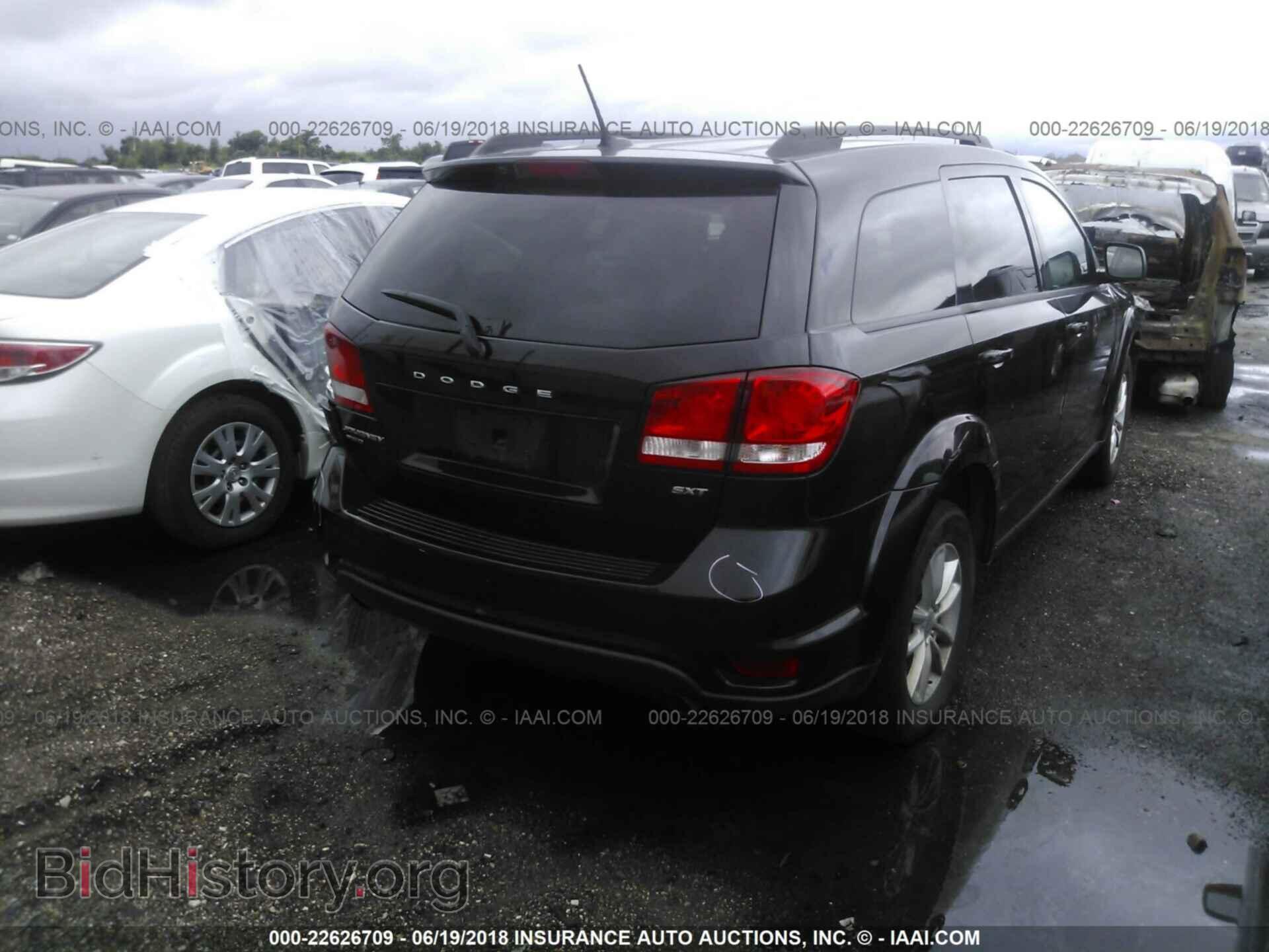 2014 Dodge Journey - VIN: 3C4PDDBG5ET212116 - Photo 4