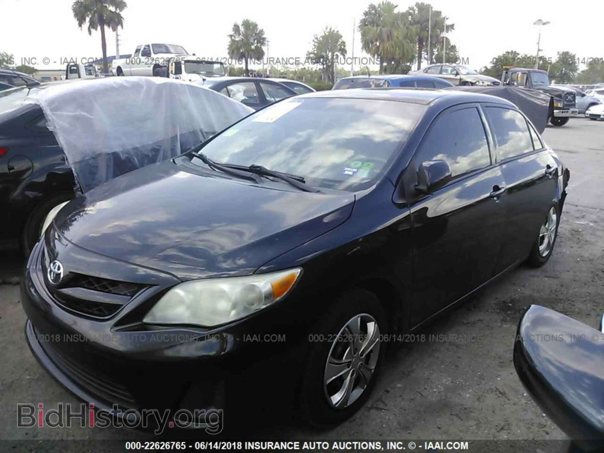 2011 Toyota Corolla - VIN: 2T1BU4EEXBC604530 - Фото 2