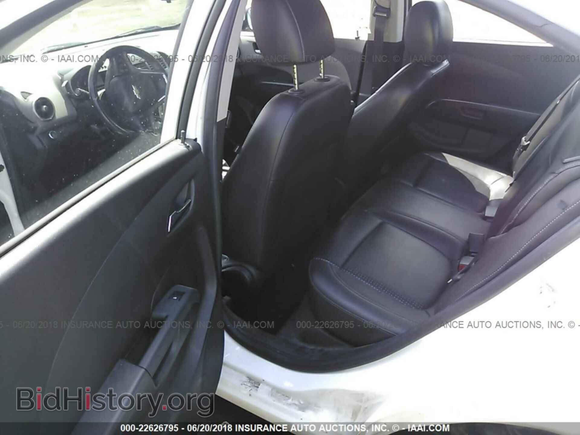 2014 Chevrolet Sonic - VIN: 1G1JE5SB4E4215505 - Фото 8