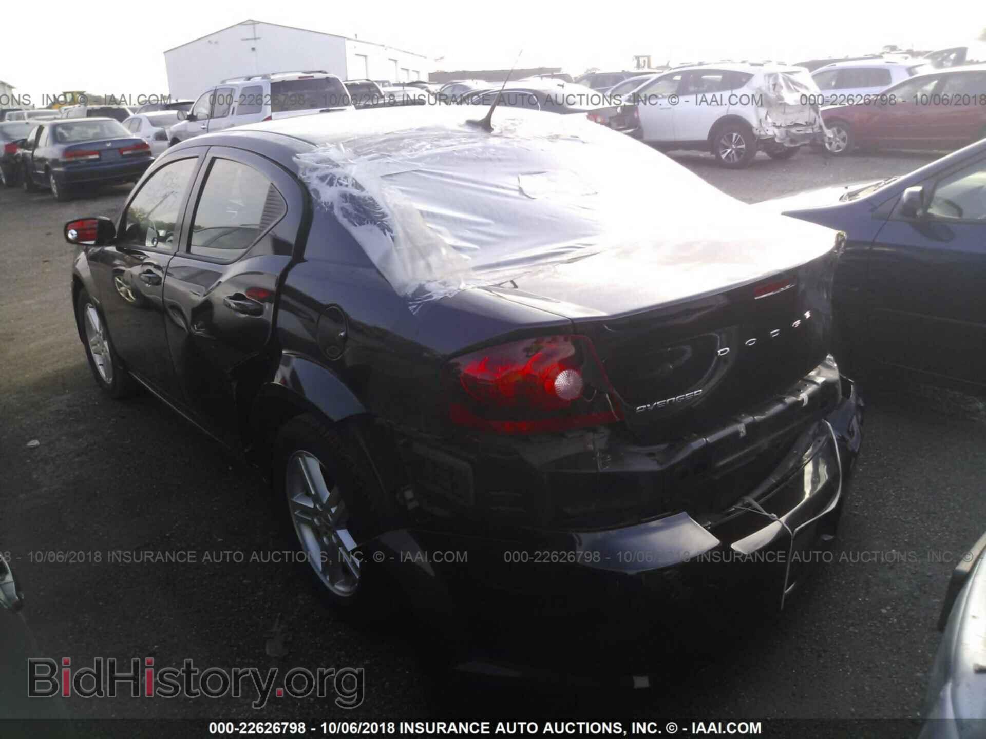 2011 Dodge Avenger - VIN: 1B3BD1FB4BN526537 - Фото 3