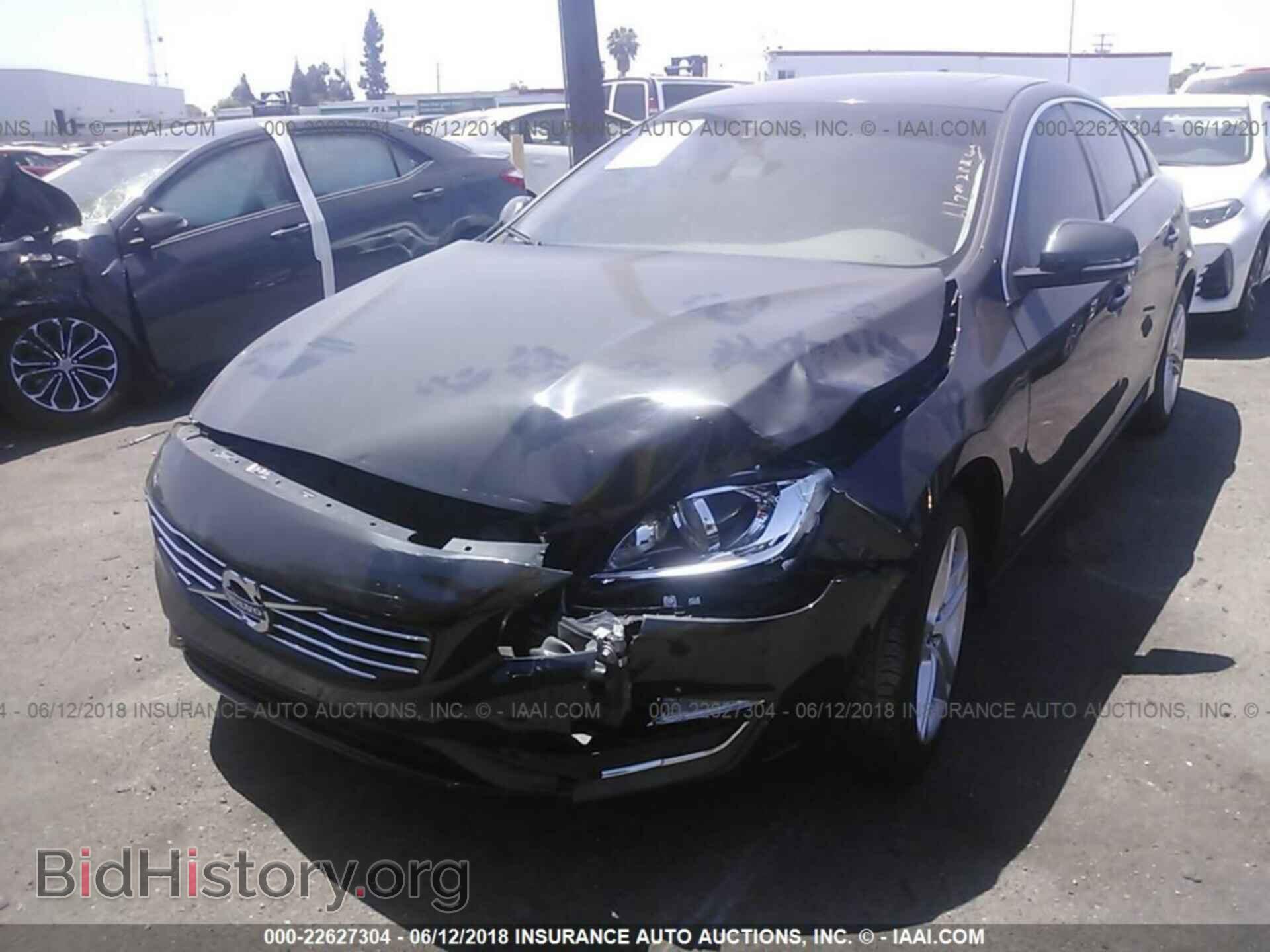 2014 Volvo S60 - VIN: YV1612FS2E2296706 - Фото 2