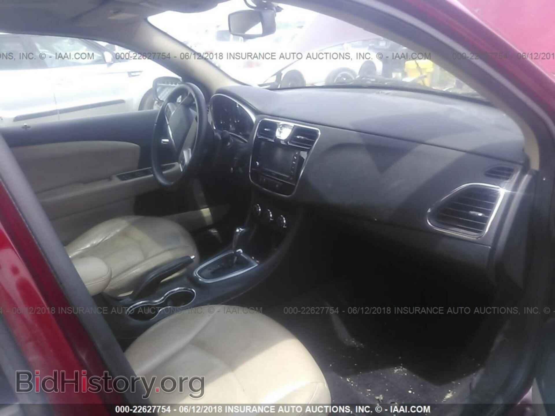 2012 CHRYSLER 200 - VIN: 1C3CCBCG2CN300661 - Фото 5