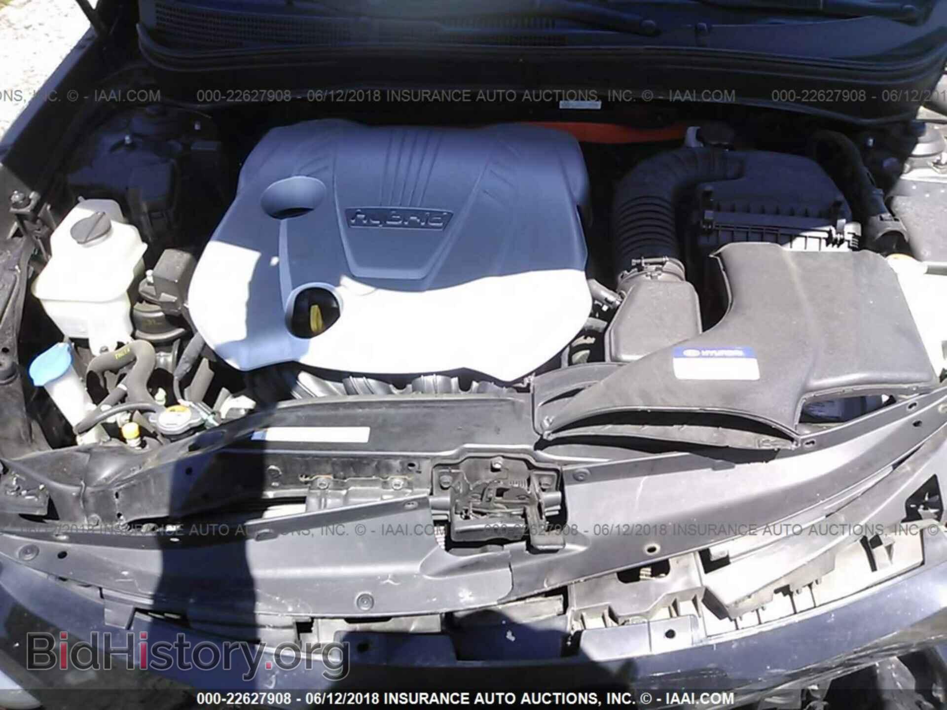 2012 Hyundai Sonata - VIN: KMHEC4A42CA044968 - Photo 10