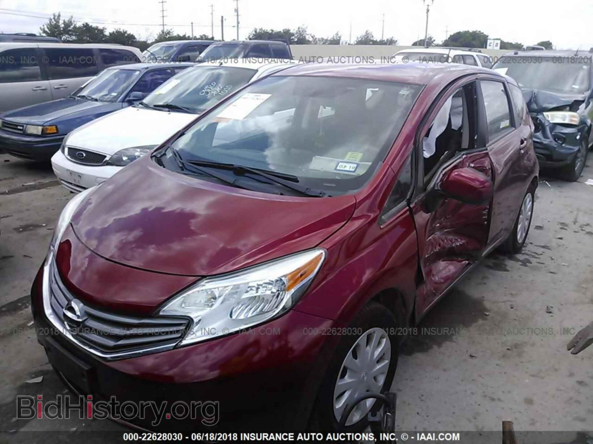 2014 Nissan Versa note - VIN: 3N1CE2CP4EL420585 - Photo 2