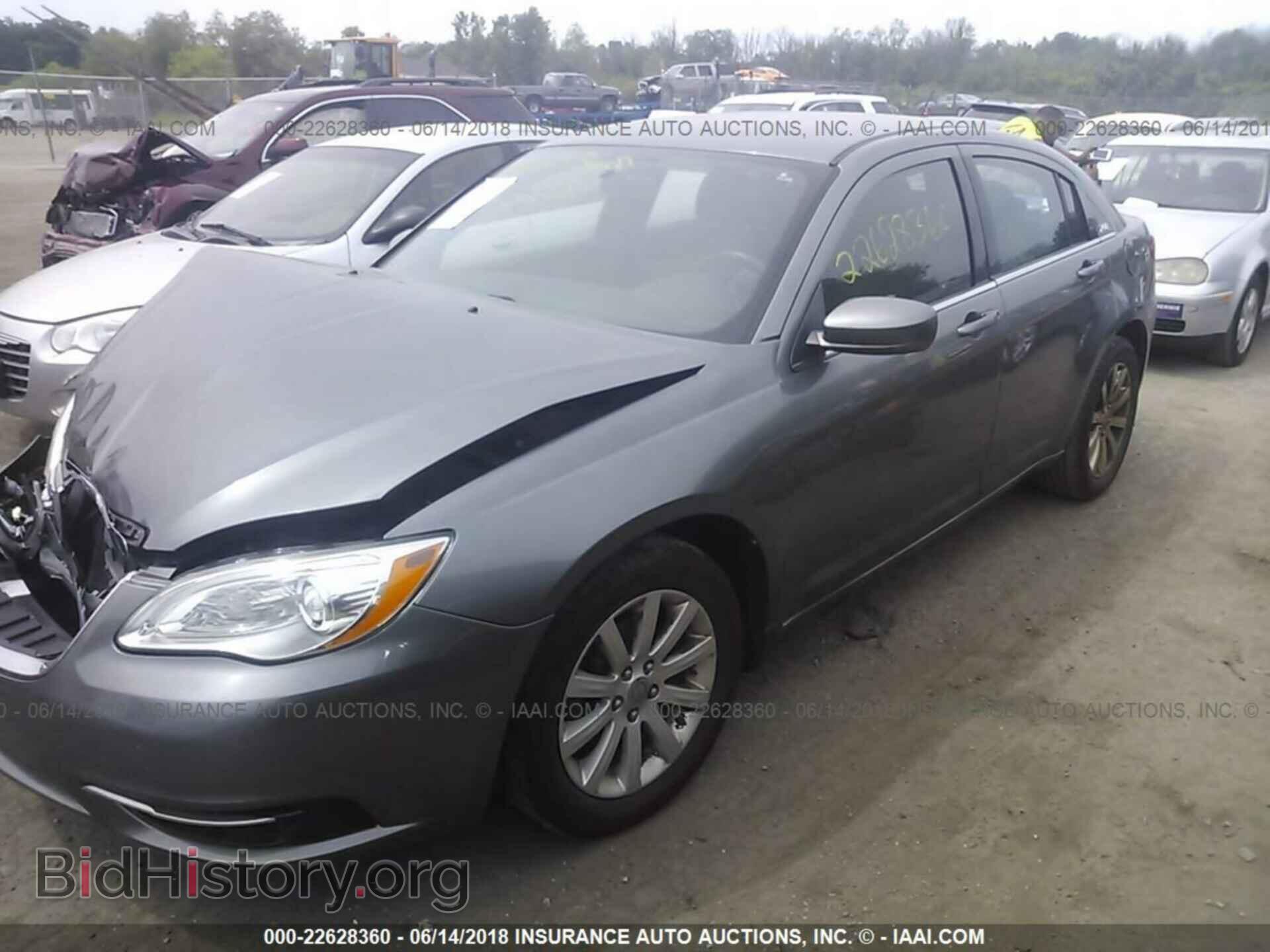 2012 CHRYSLER 200 - VIN: 1C3CCBBB4CN131863 - Фото 2
