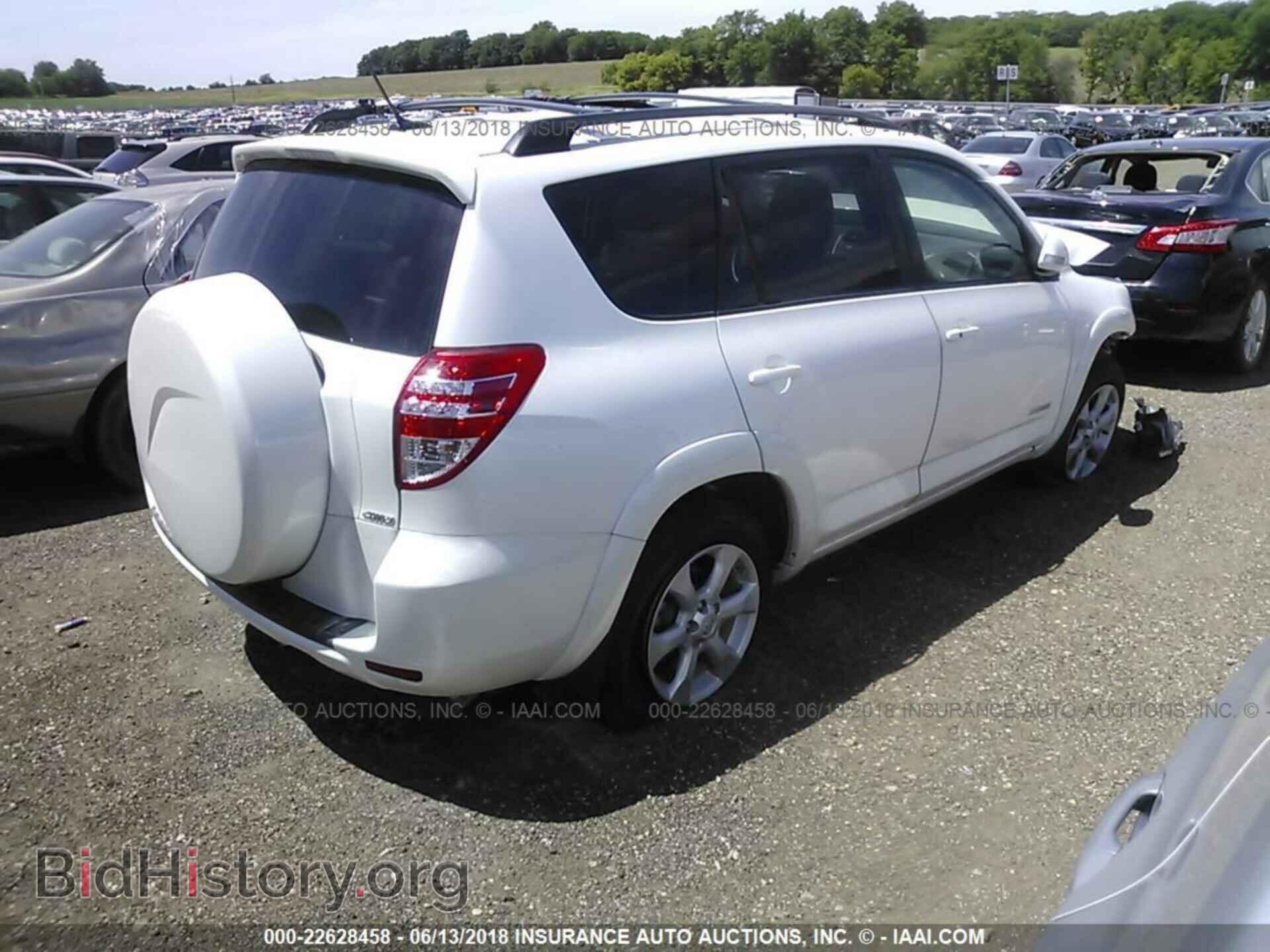 2011 Toyota Rav4 - VIN: 2T3DK4DV5BW053252 - Photo 4