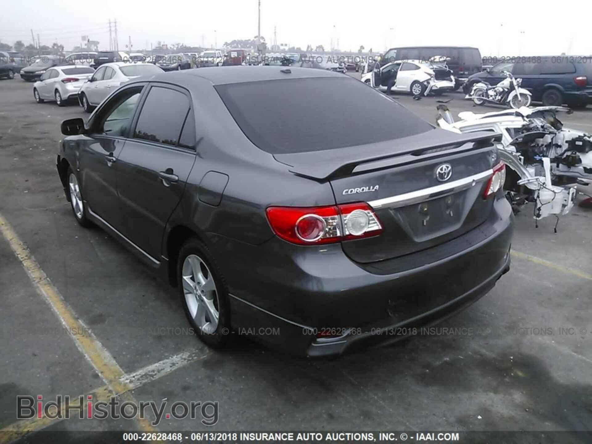 2011 Toyota Corolla - VIN: 2T1BU4EEXBC729348 - Photo 3