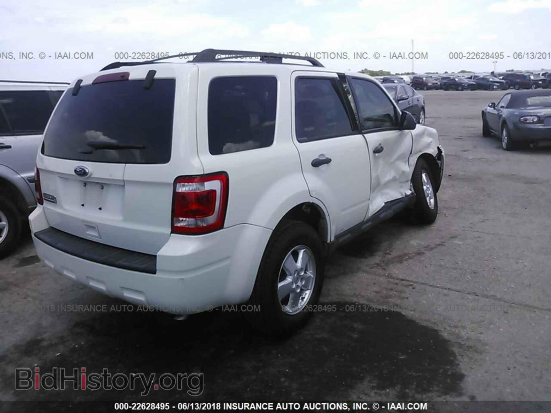2012 Ford Escape - VIN: 1FMCU0D70CKC17836 - Фото 4