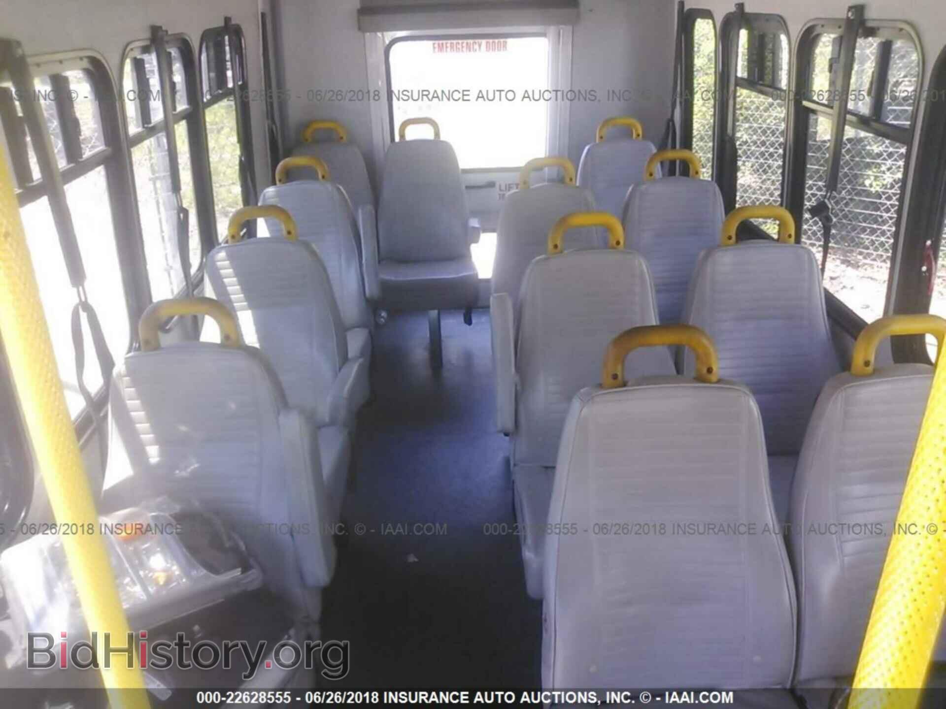 2011 Ford Econoline - VIN: 1FDEE3FLXBDA72633 - Фото 8