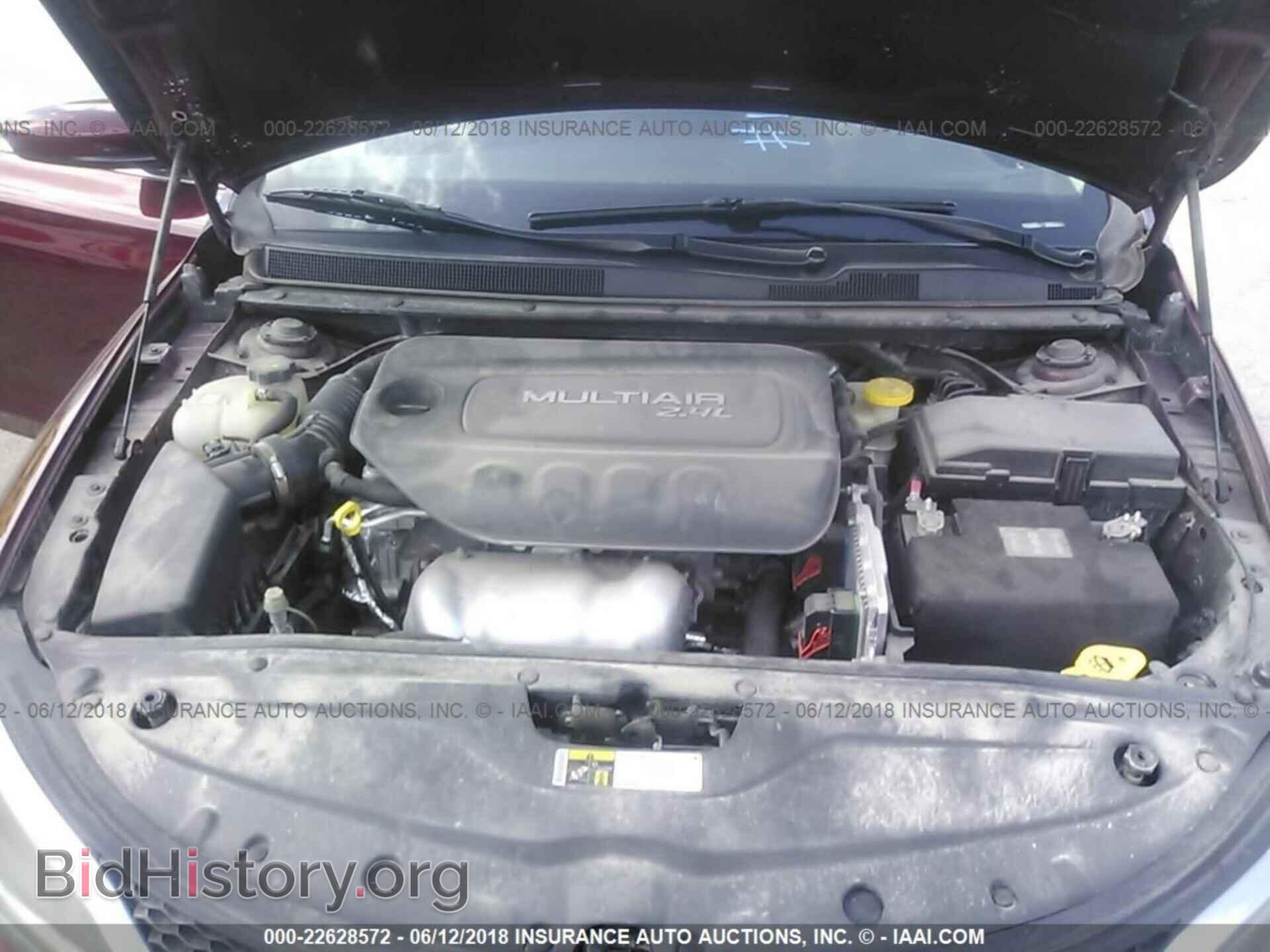 2015 Chrysler 200 - VIN: 1C3CCCAB8FN604448 - Фото 10