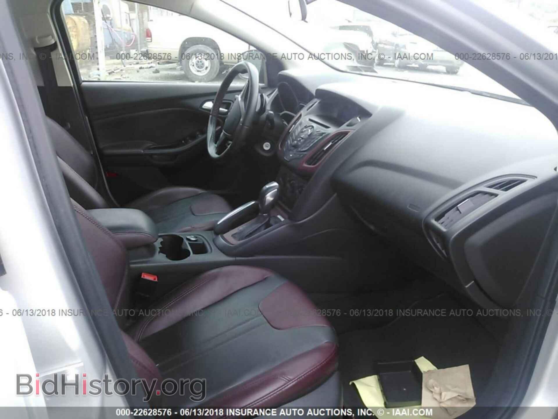 2013 Ford Focus - VIN: 1FADP3F22DL215879 - Фото 5