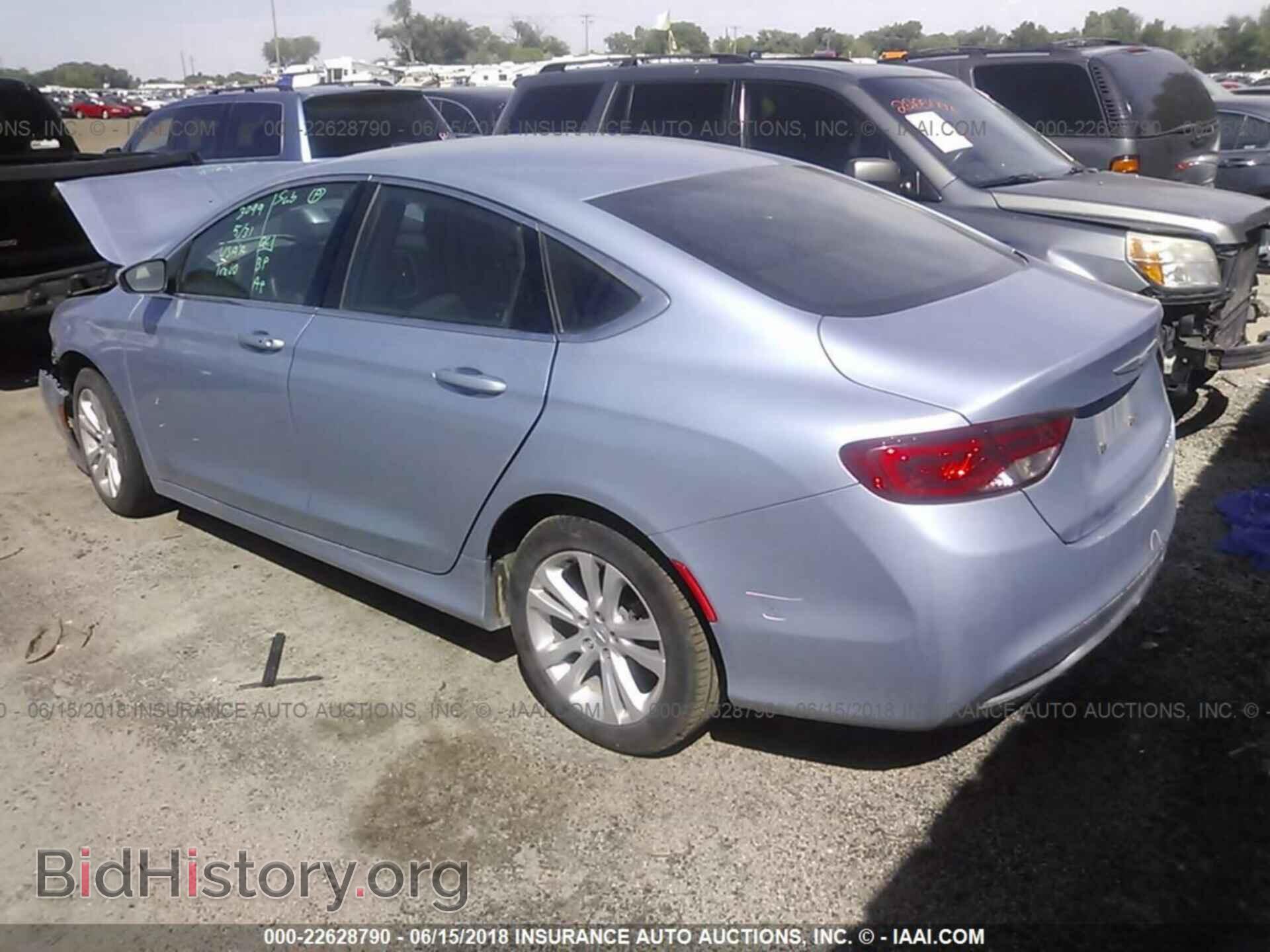 2015 Chrysler 200 - VIN: 1C3CCCABXFN648189 - Photo 3