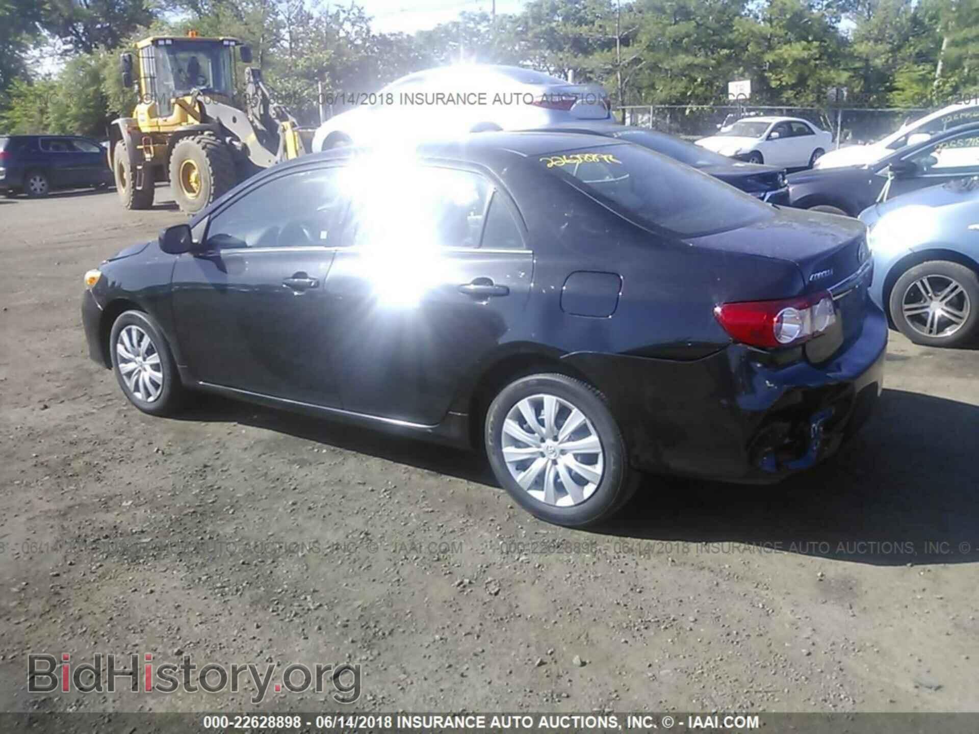 2013 Toyota Corolla - VIN: 2T1BU4EE6DC963733 - Photo 3