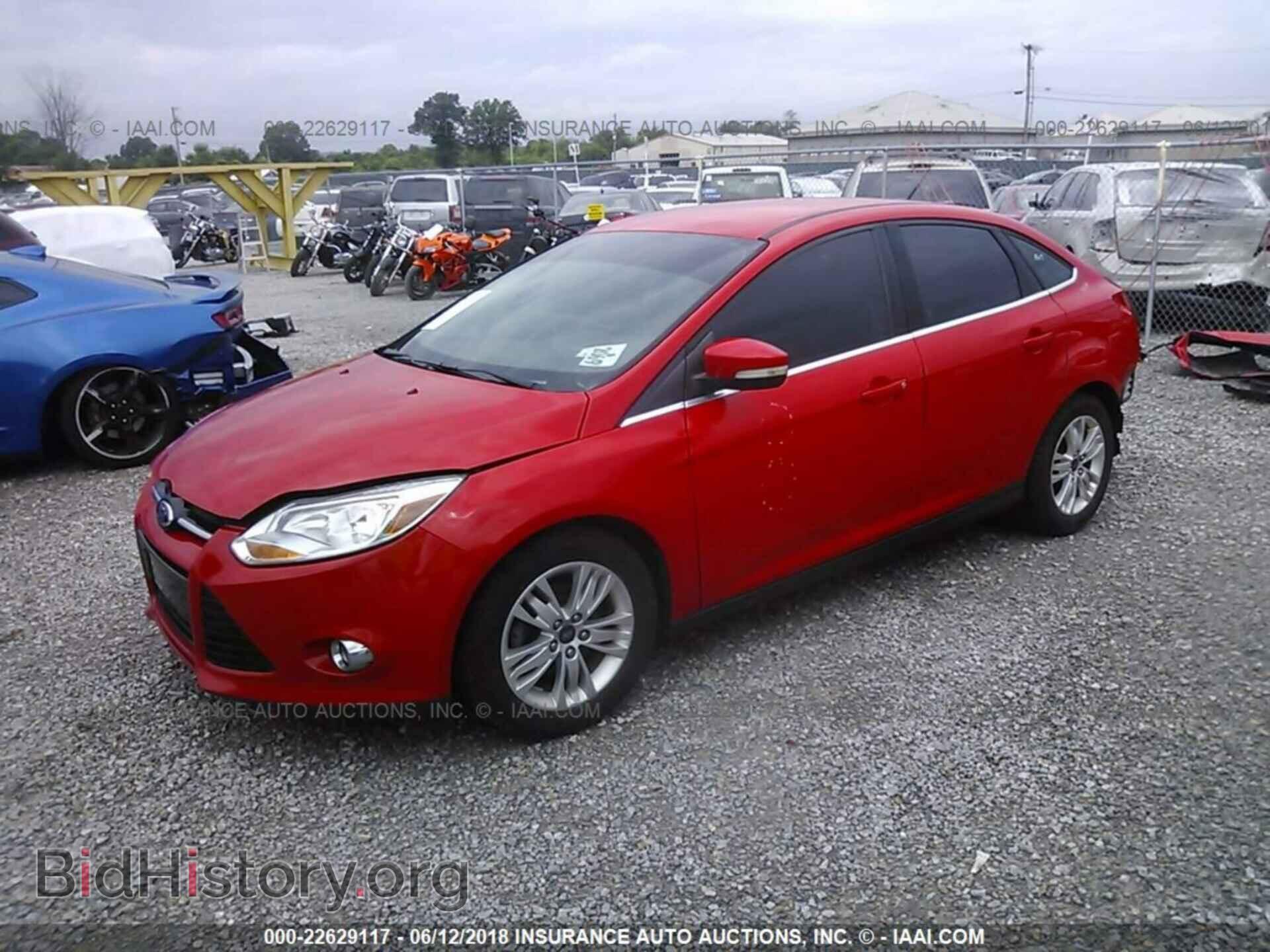 2012 Ford Focus - VIN: 1FAHP3H21CL437116 - Фото 2