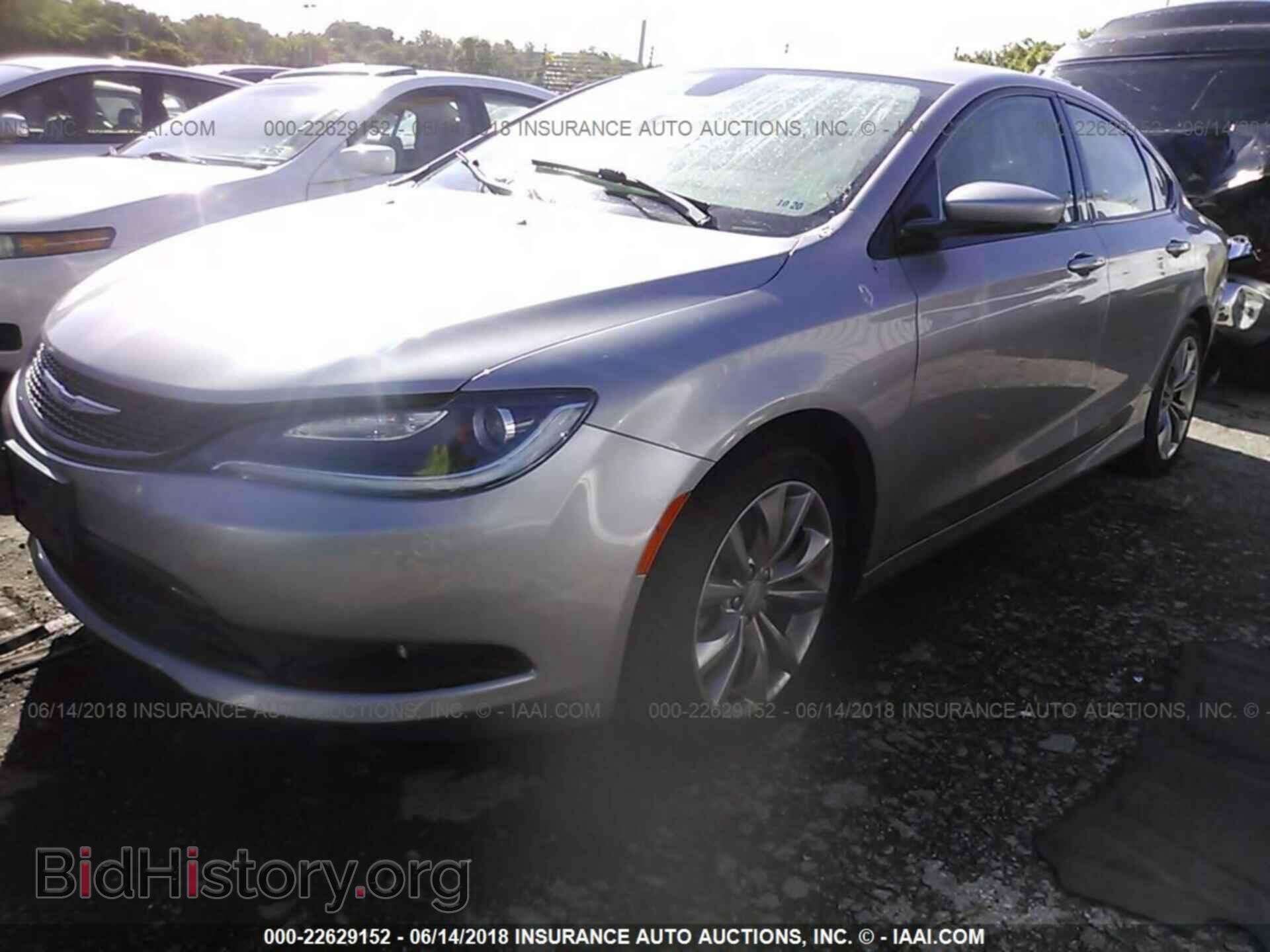 2015 Chrysler 200 - VIN: 1C3CCCDG3FN522652 - Фото 2