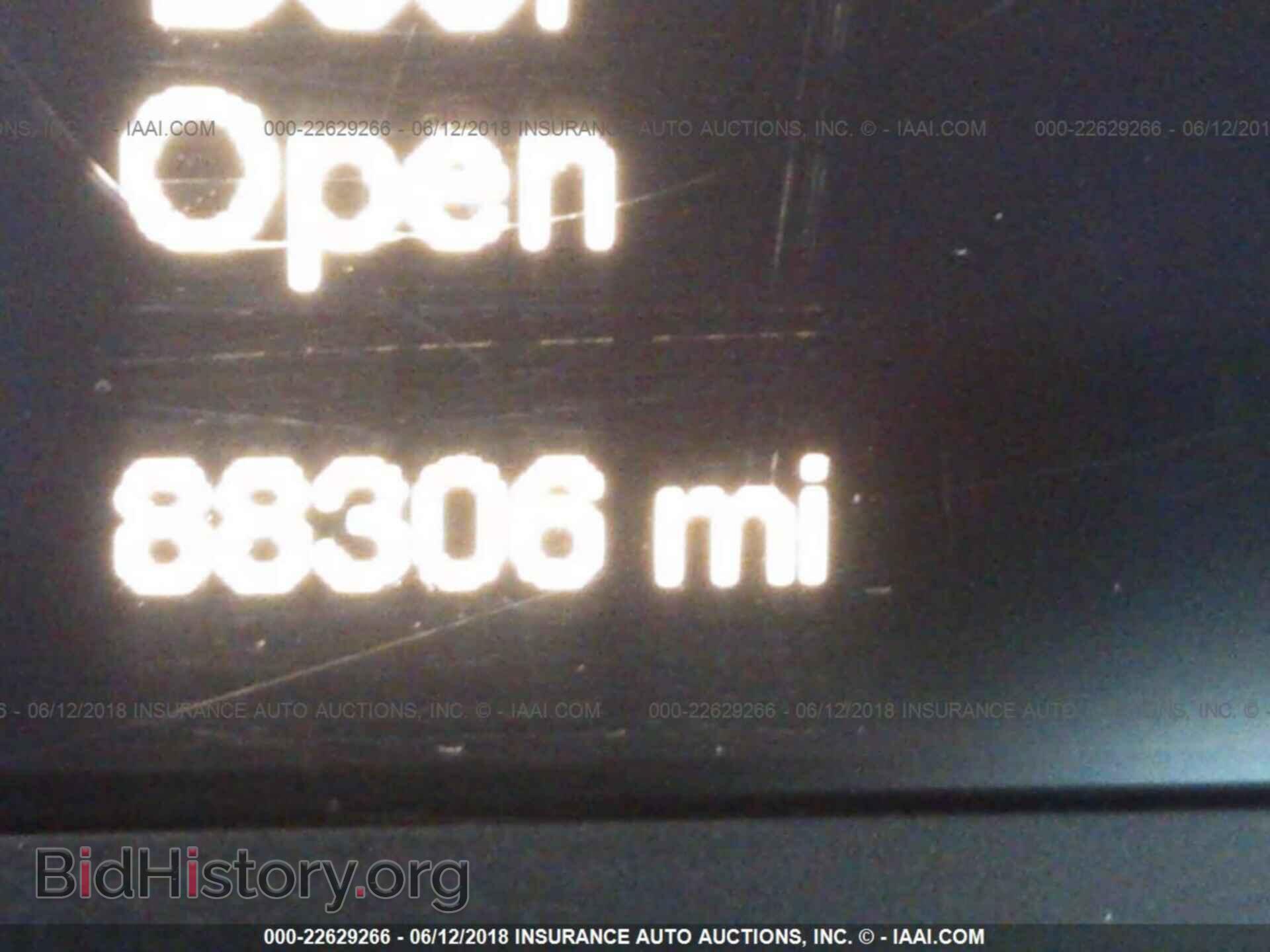 2016 Chrysler 200 - VIN: 1C3CCCABXGN150141 - Photo 7