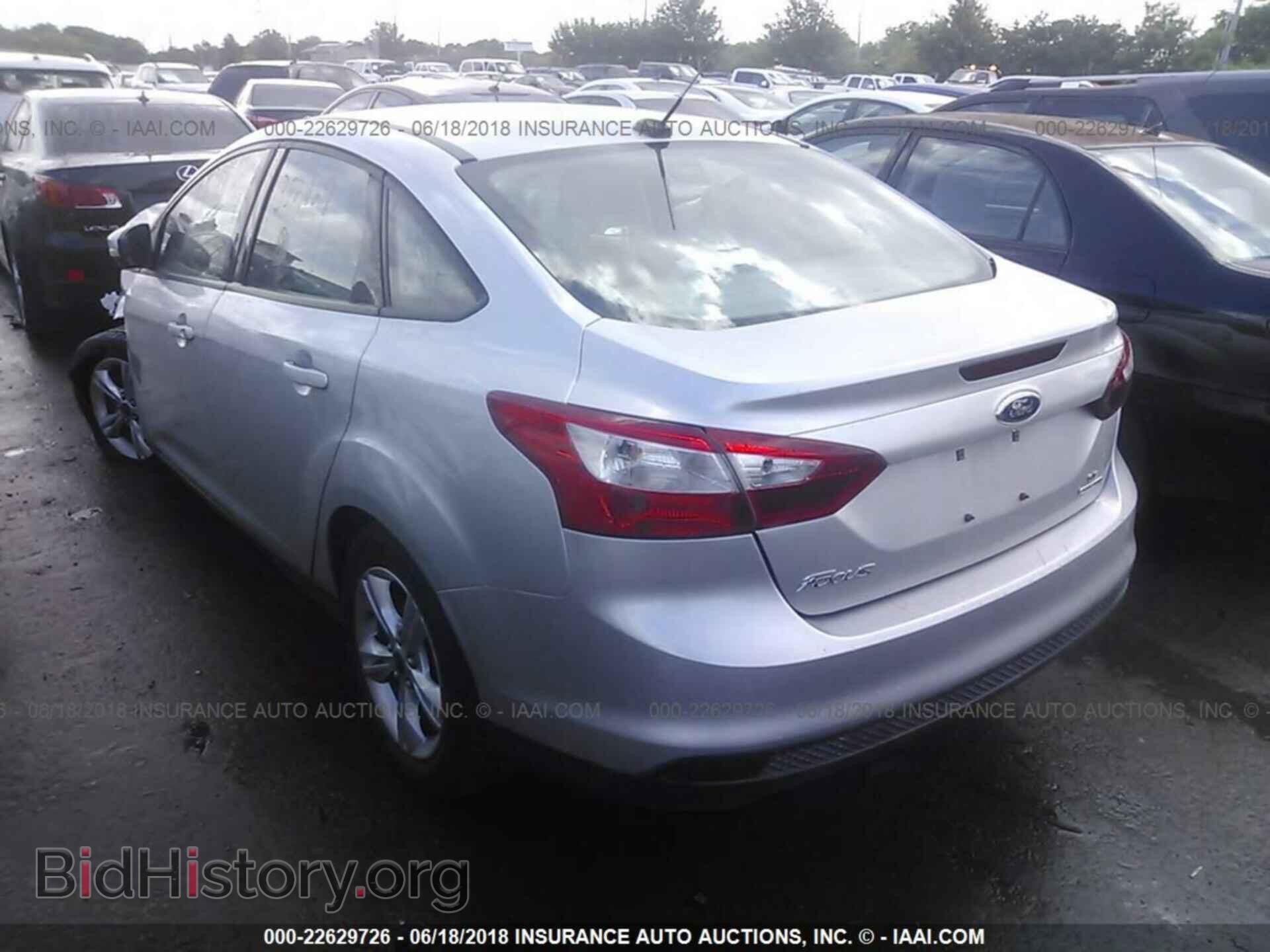2013 Ford Focus - VIN: 1FADP3F25DL352427 - Photo 3