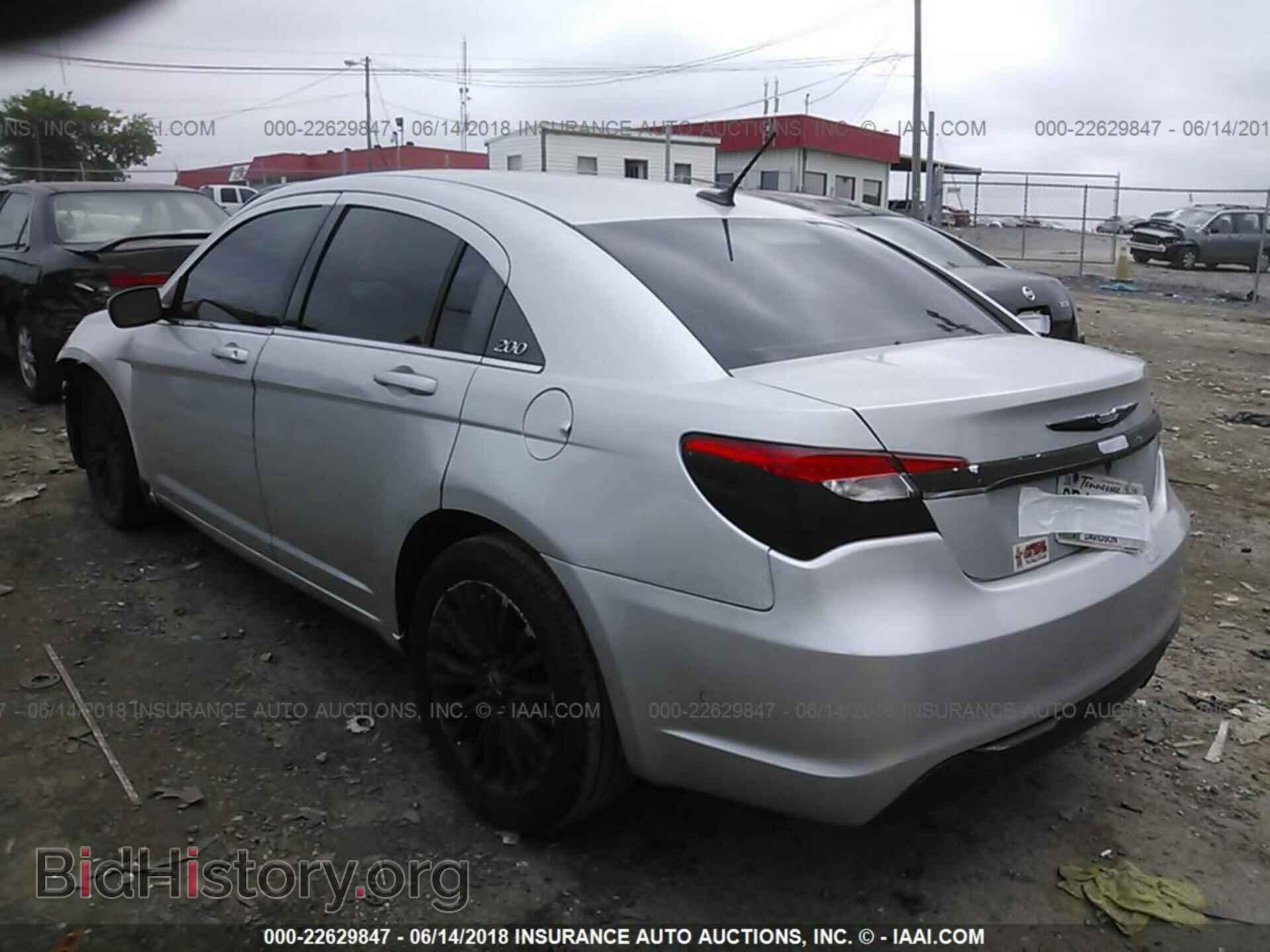 2012 CHRYSLER 200 - VIN: 1C3CCBAB5CN152531 - Фото 3