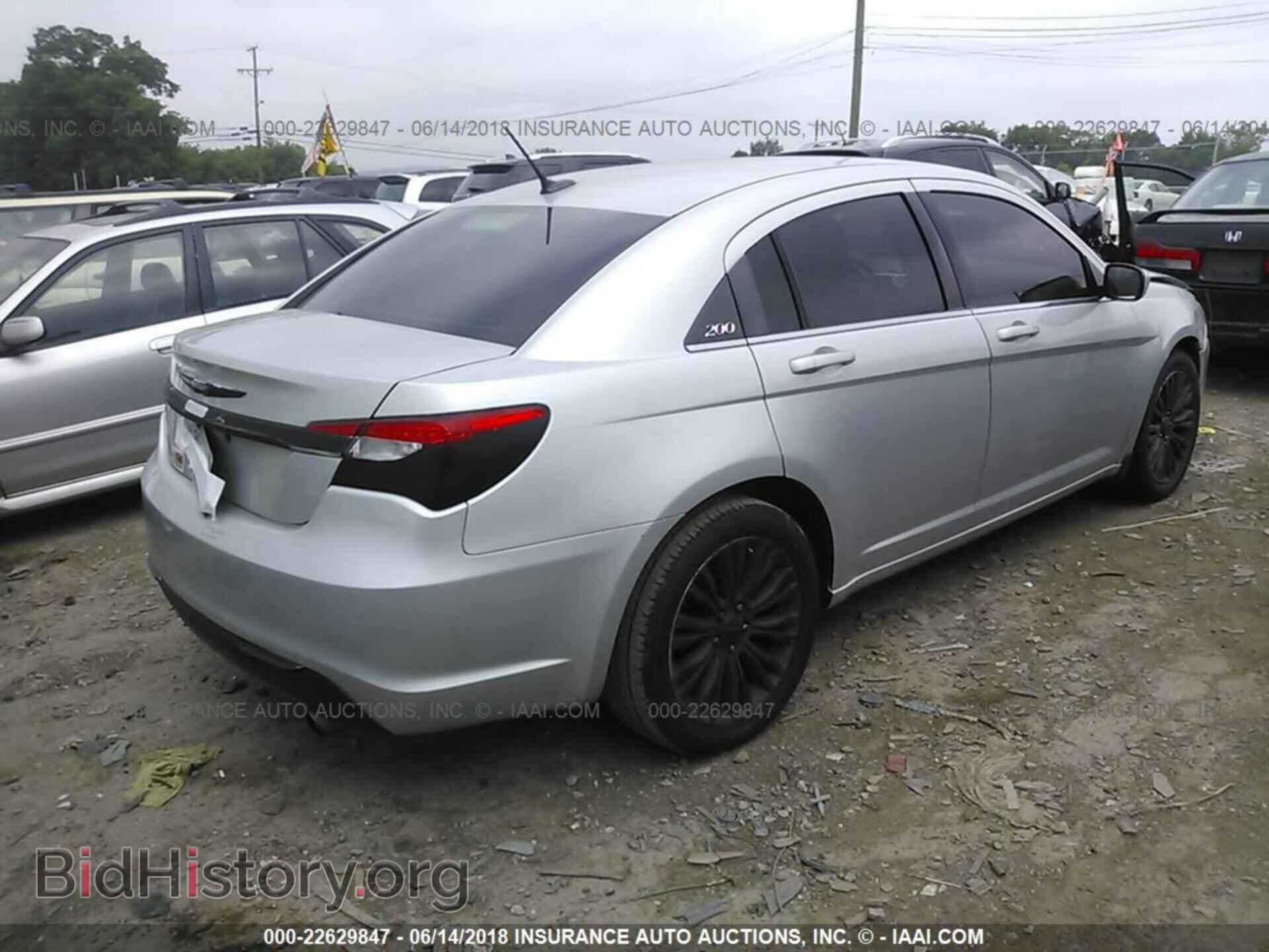 2012 CHRYSLER 200 - VIN: 1C3CCBAB5CN152531 - Фото 4