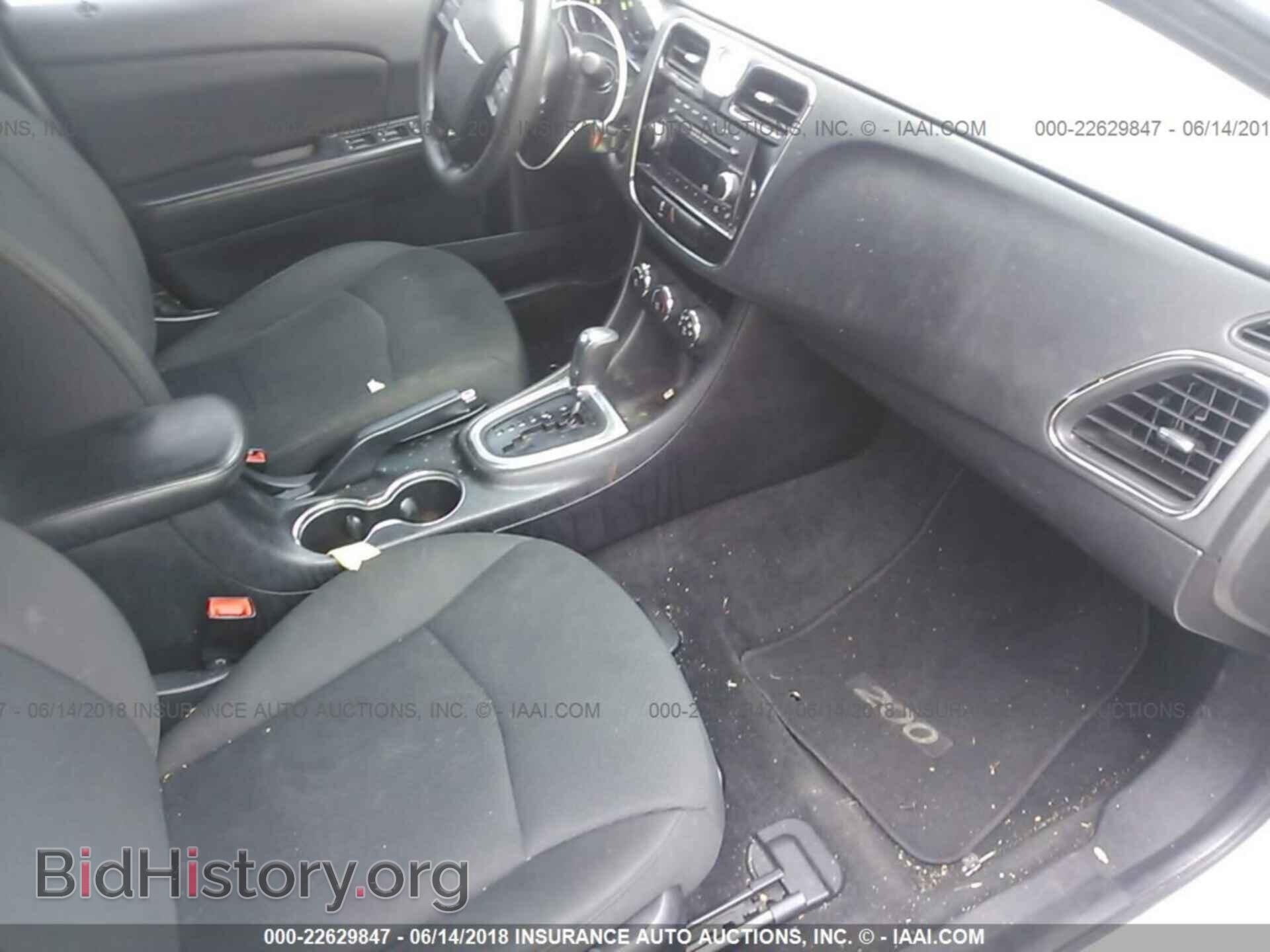 2012 CHRYSLER 200 - VIN: 1C3CCBAB5CN152531 - Фото 5
