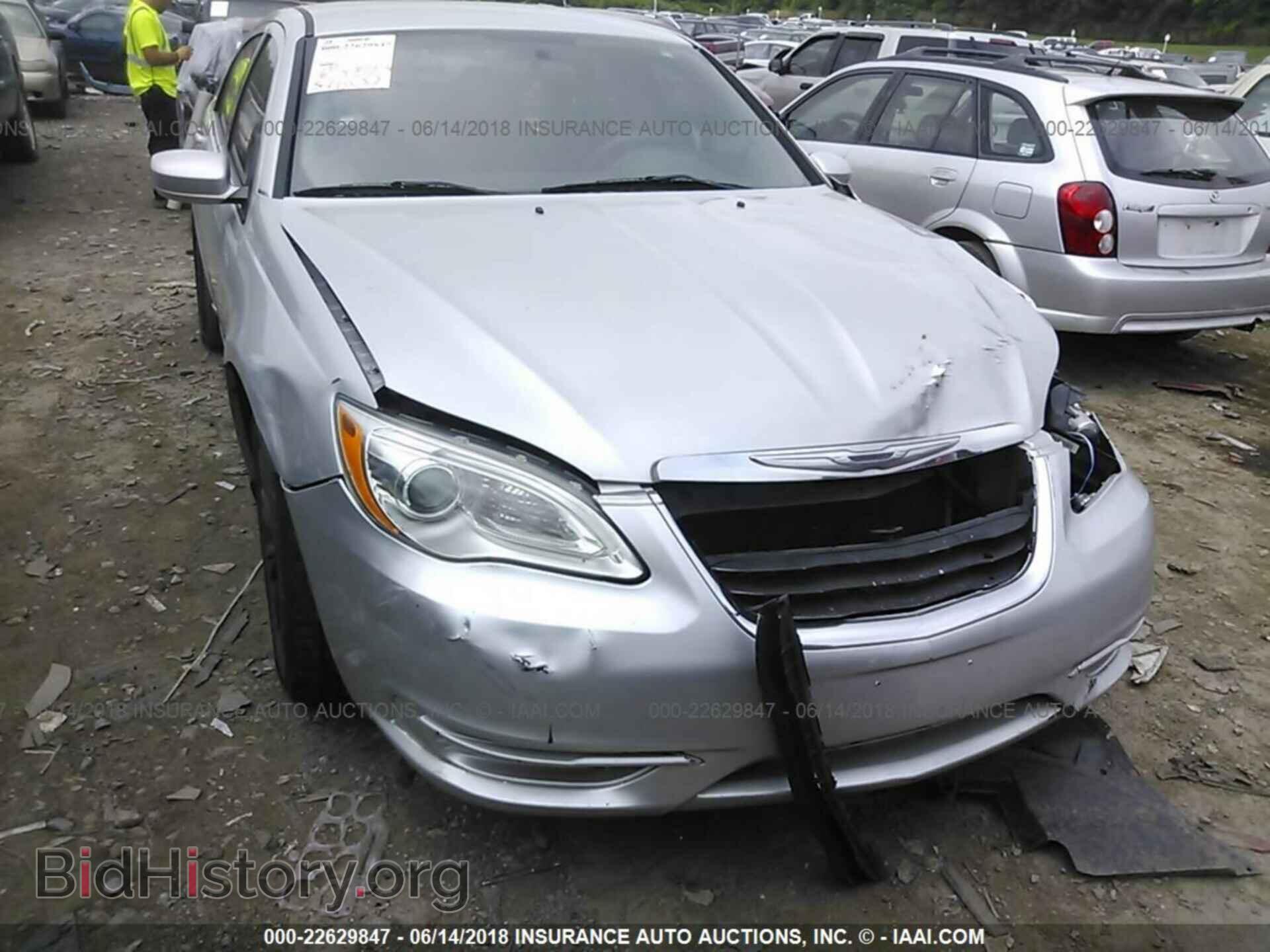 2012 CHRYSLER 200 - VIN: 1C3CCBAB5CN152531 - Фото 6