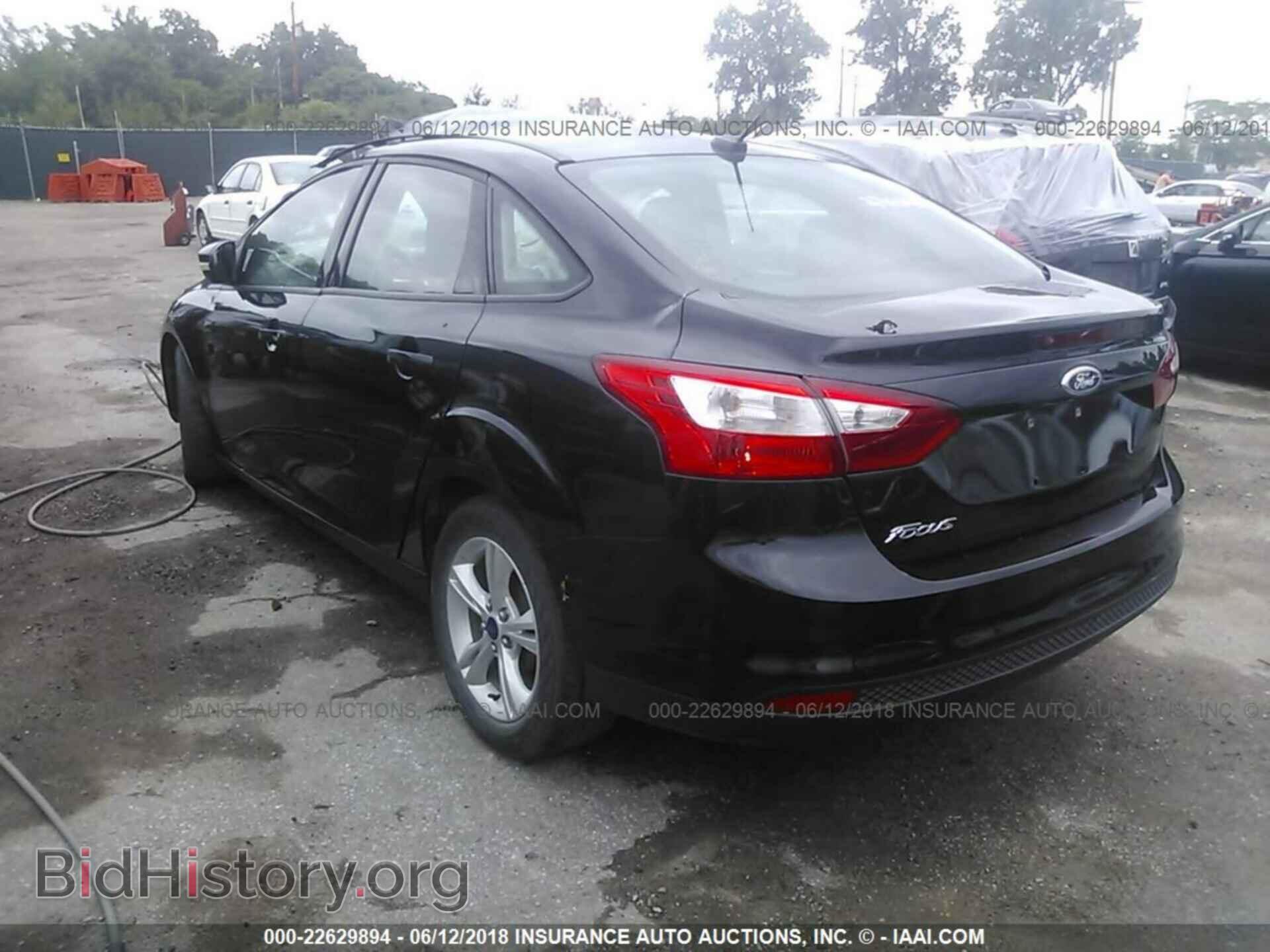 2013 Ford Focus - VIN: 1FADP3F2XDL232591 - Photo 3