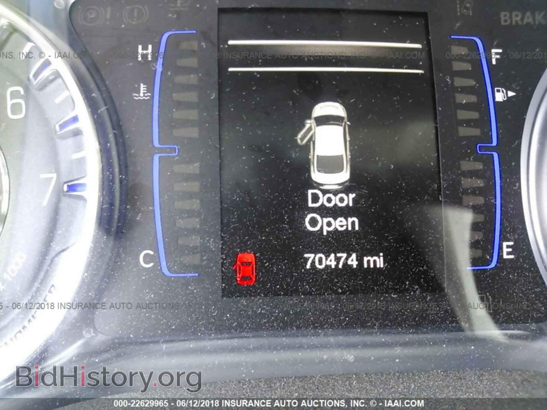 2016 Chrysler 200 - VIN: 1C3CCCAB0GN152254 - Photo 7