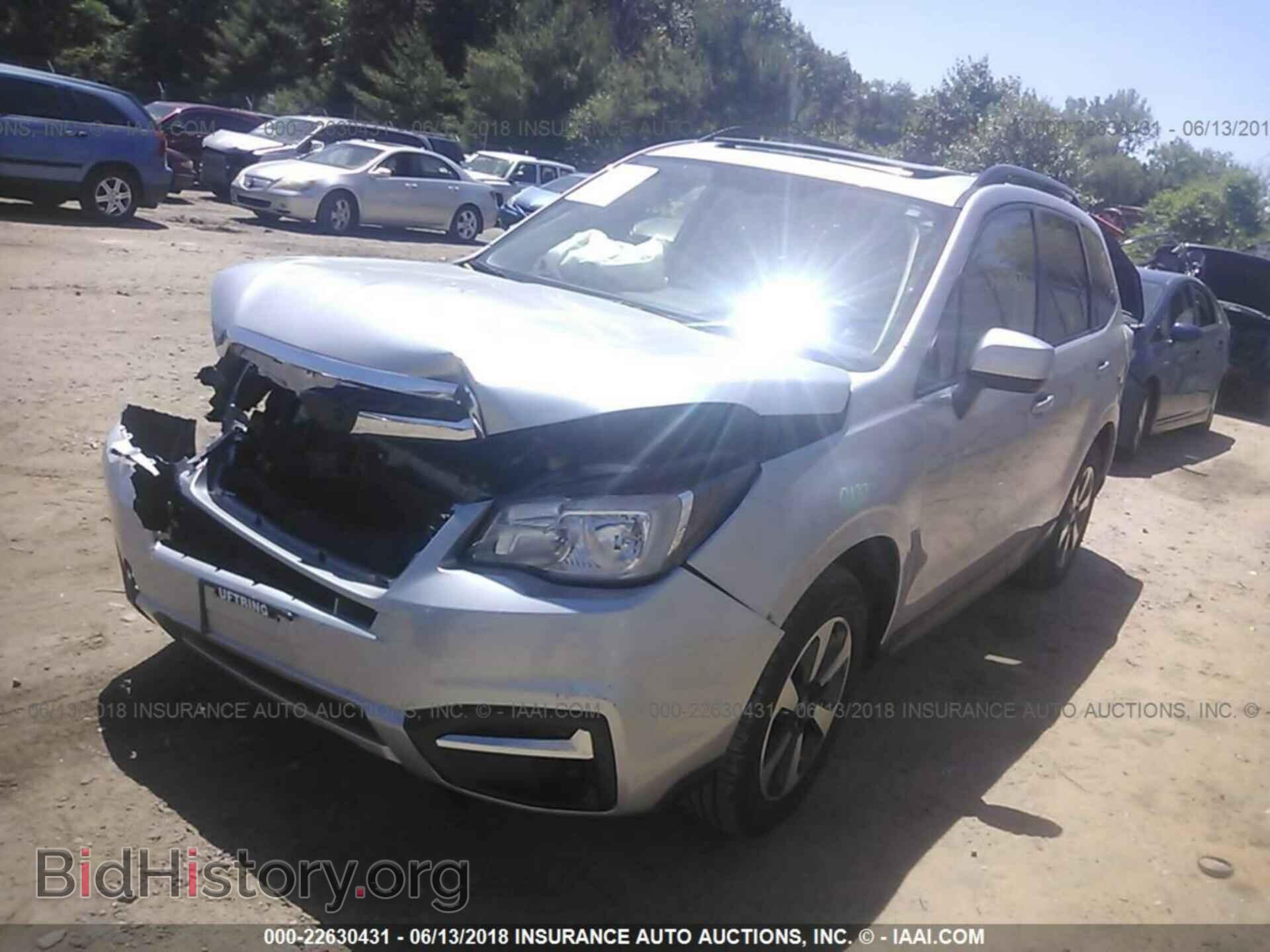 2017 Subaru Forester - VIN: JF2SJAEC1HH476285 - Photo 2