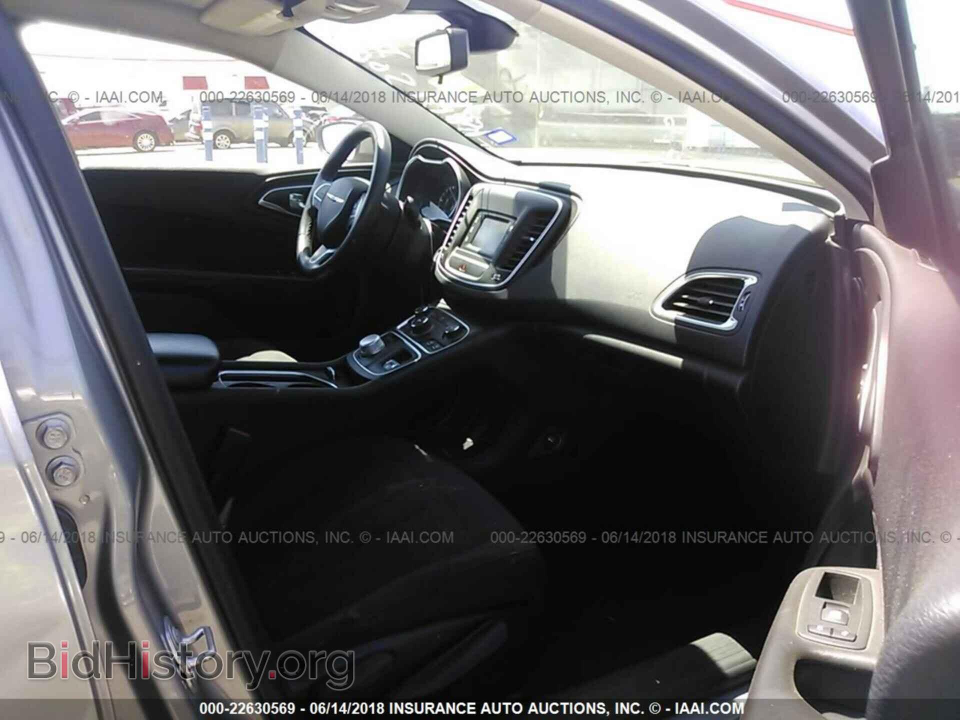 2015 Chrysler 200 - VIN: 1C3CCCAB9FN616155 - Photo 5