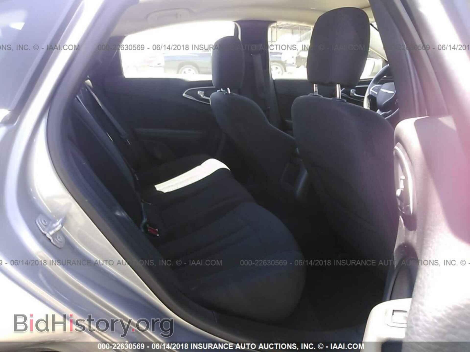 2015 Chrysler 200 - VIN: 1C3CCCAB9FN616155 - Photo 8