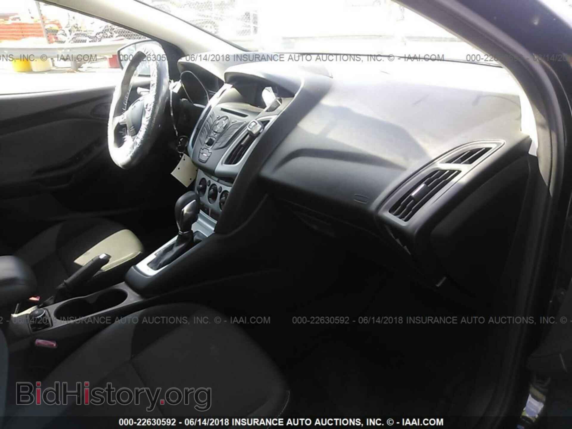 2012 Ford Focus - VIN: 1FAHP3F27CL169370 - Photo 5