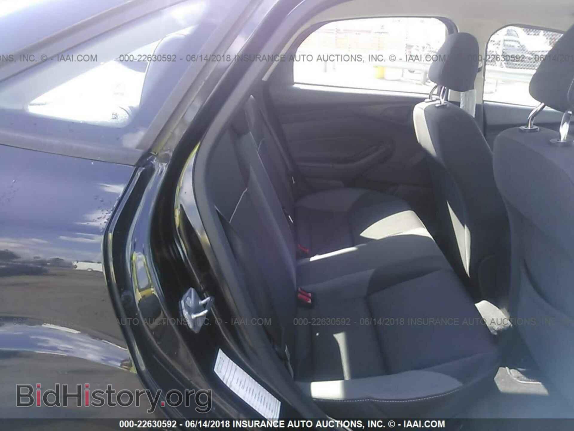 2012 Ford Focus - VIN: 1FAHP3F27CL169370 - Photo 8