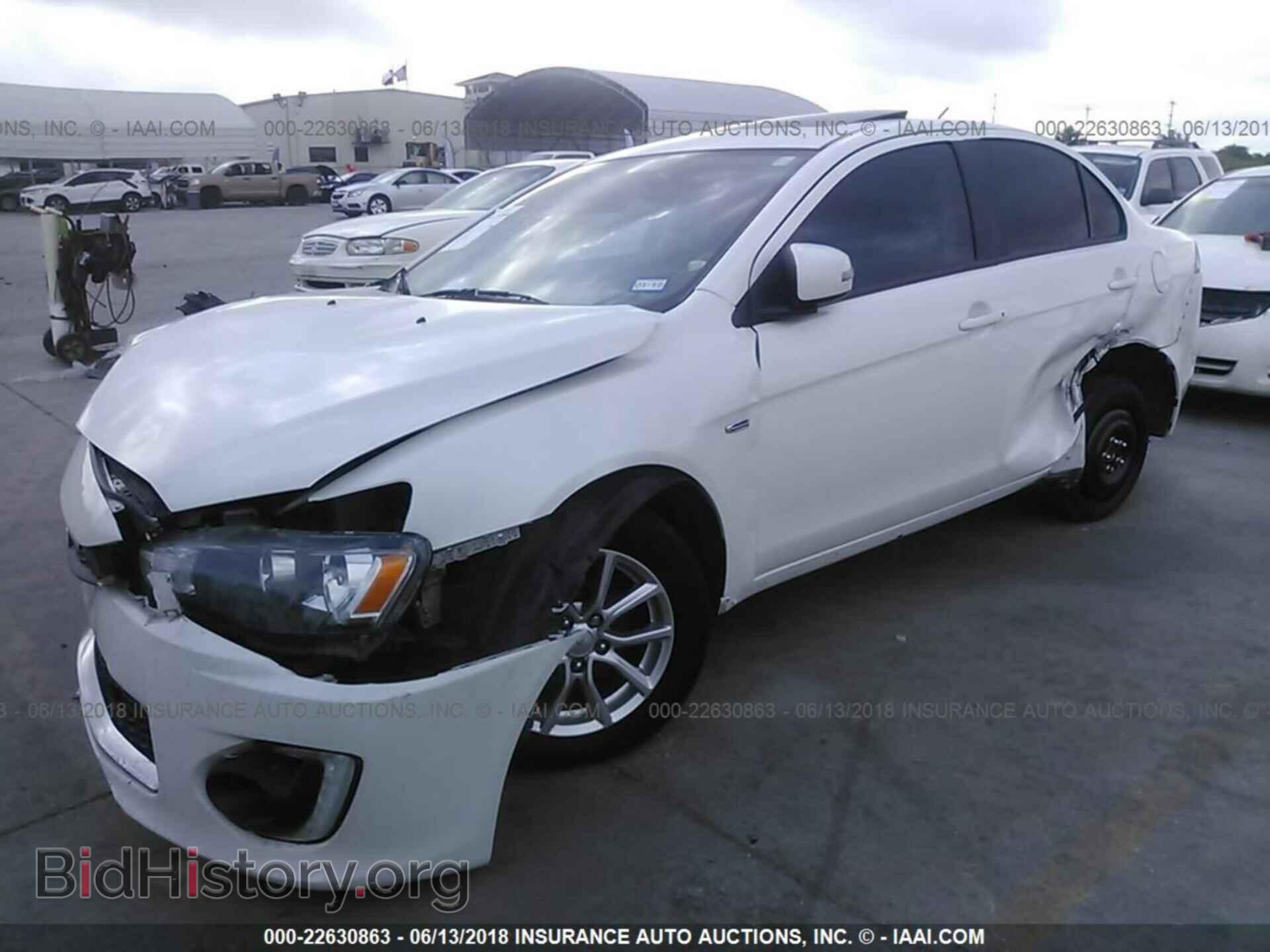 2016 Mitsubishi Lancer - VIN: JA32U2FU8GU002163 - Фото 2