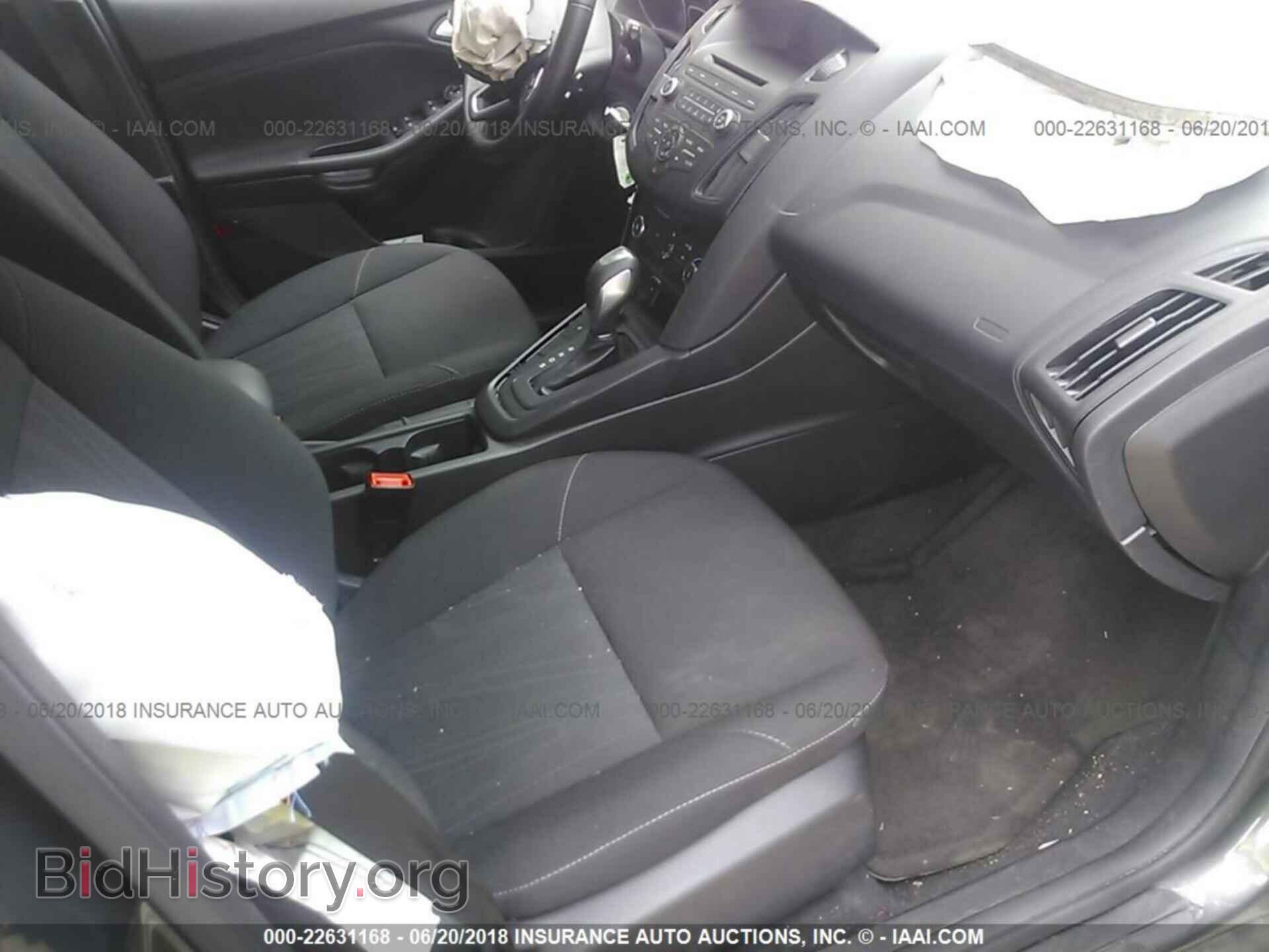2016 Ford Focus - VIN: 1FADP3K29GL279136 - Фото 5