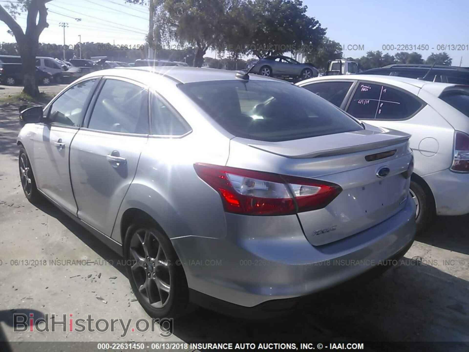 2013 Ford Focus - VIN: 1FADP3F27DL245959 - Photo 3
