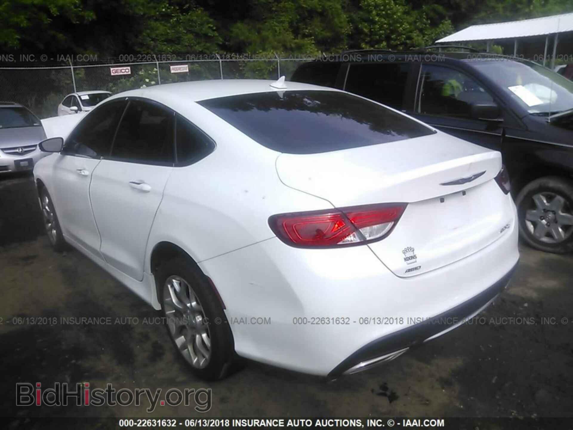 2015 Chrysler 200 - VIN: 1C3CCCEG7FN668664 - Photo 3