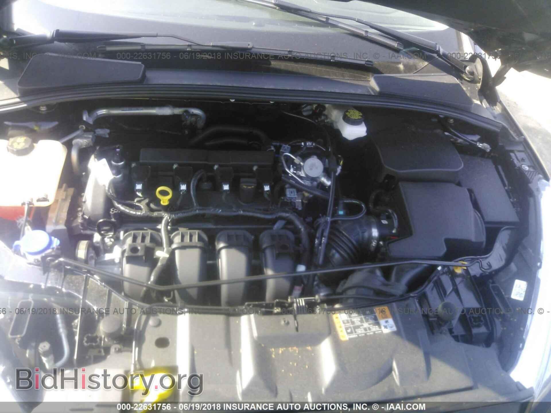 2018 Ford Focus - VIN: 1FADP3E2XJL266592 - Фото 10