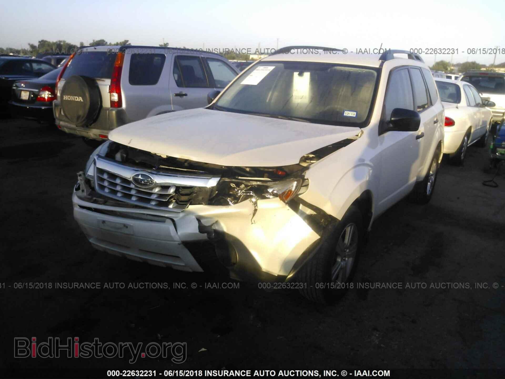 2013 Subaru Forester - VIN: JF2SHABC4DH415538 - Фото 2