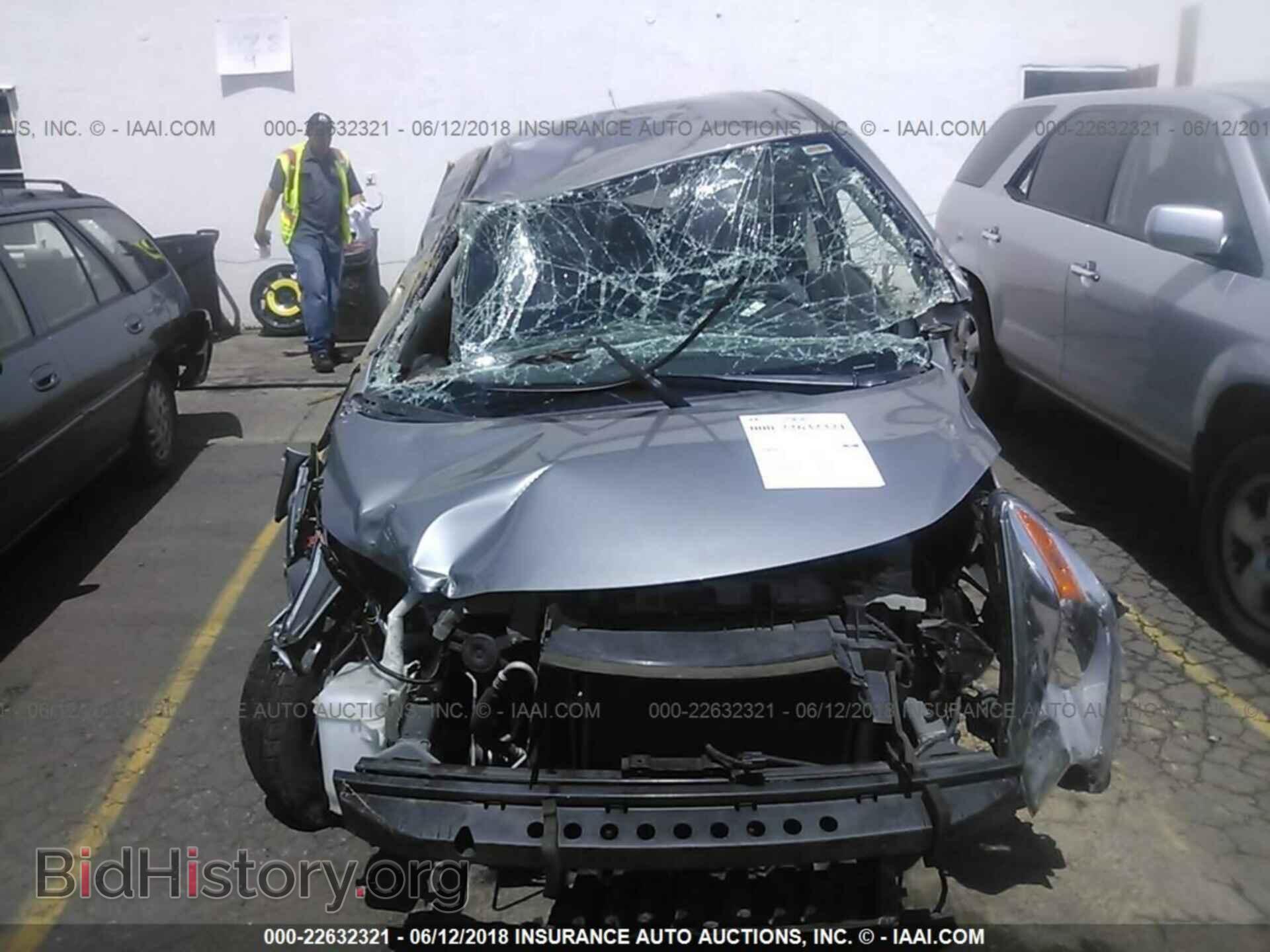 2015 Nissan Versa note - VIN: 3N1CE2CP4FL357022 - Фото 6