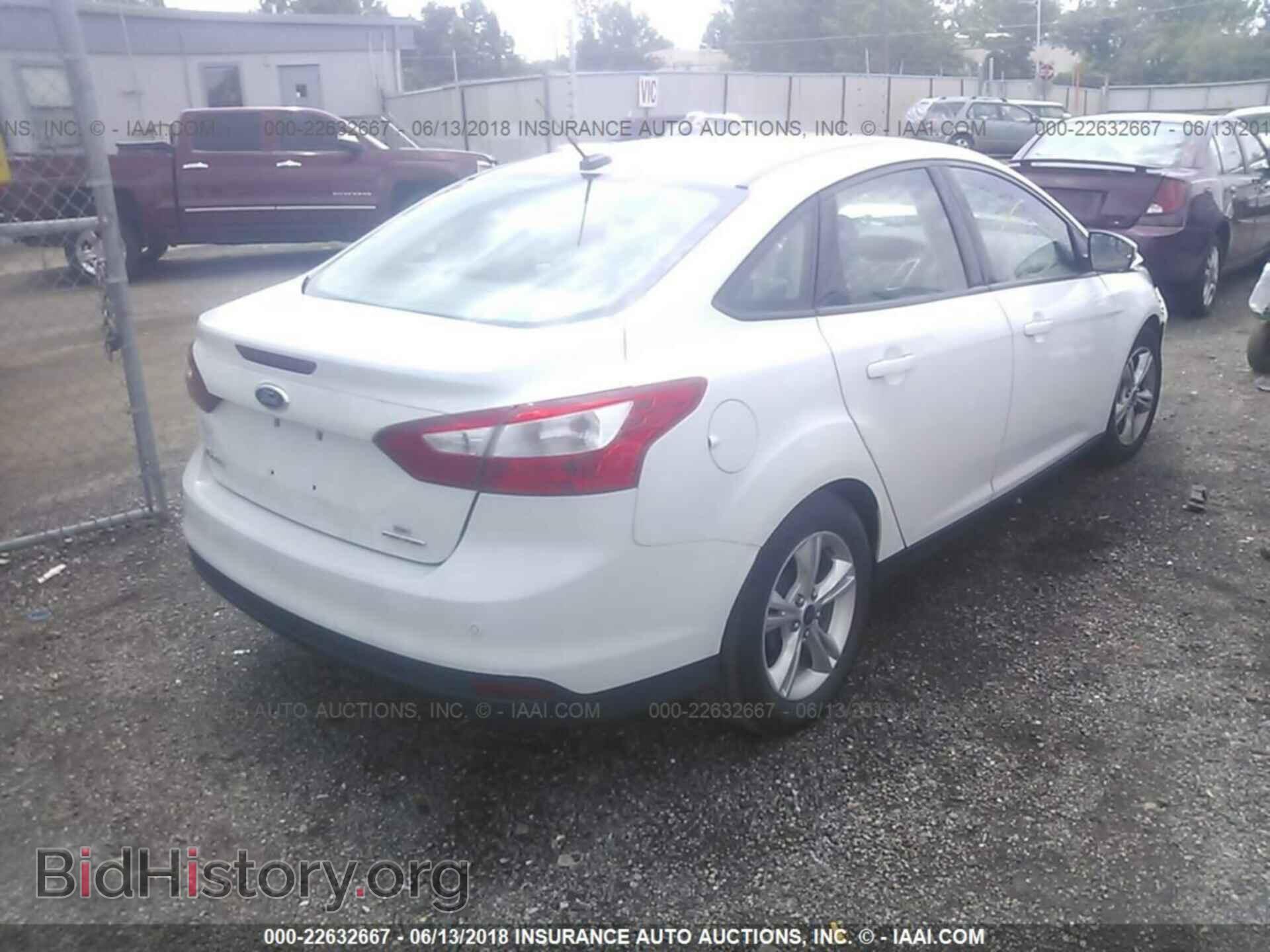 2013 Ford Focus - VIN: 1FADP3F22DL321054 - Photo 4