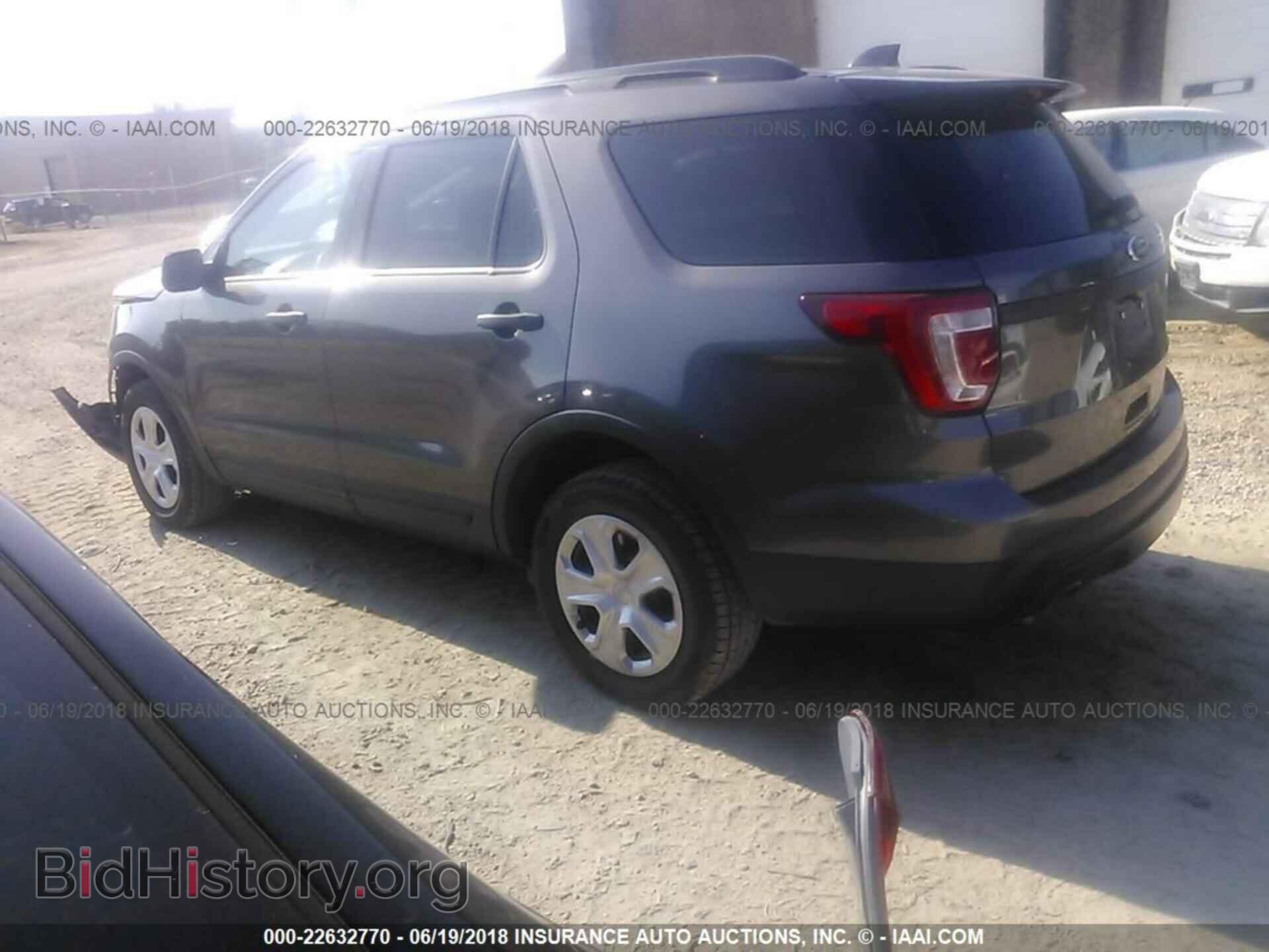 2016 Ford Explorer - VIN: 1FM5K8AR5GGA47324 - Фото 3