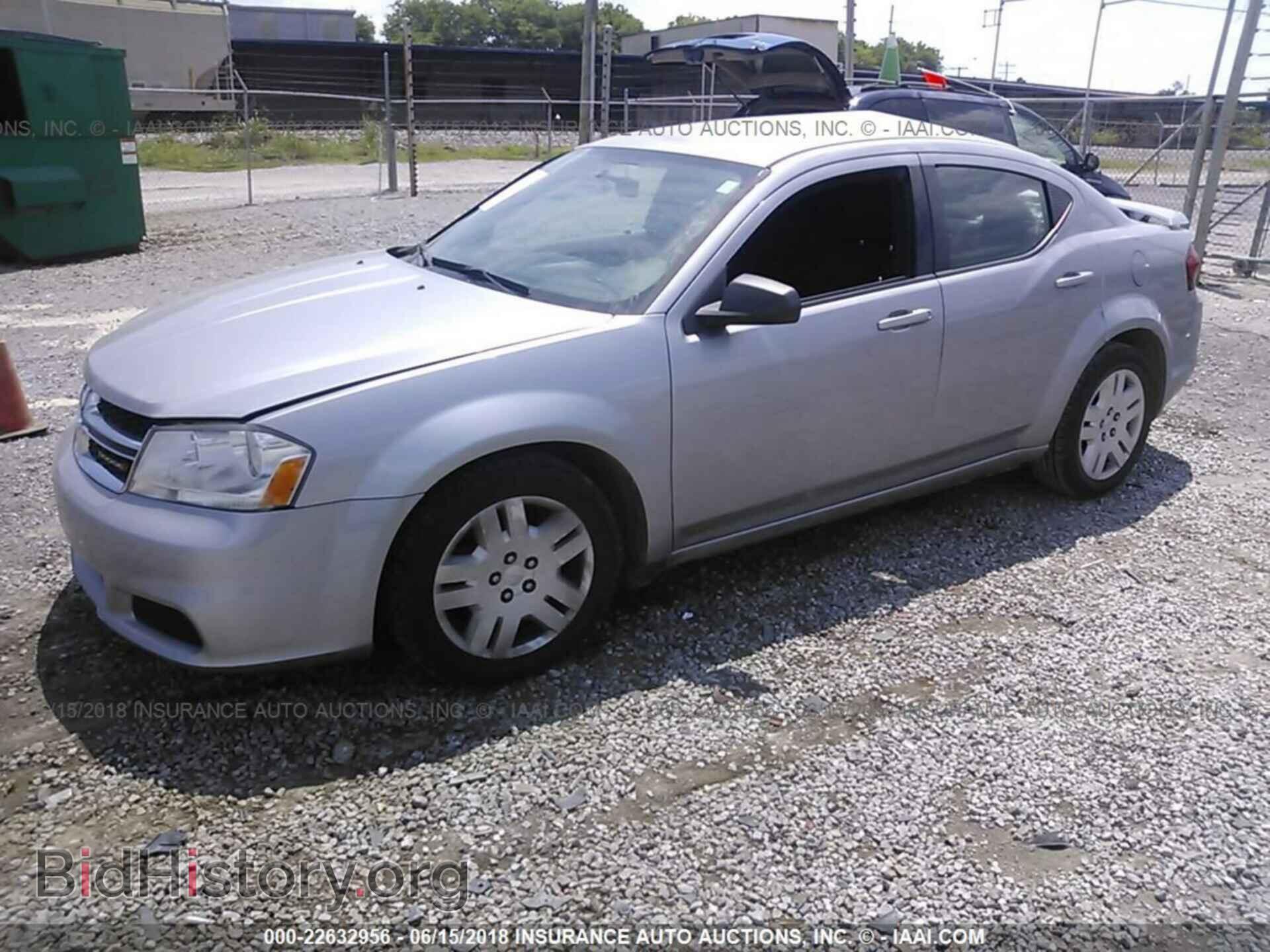 2014 Dodge Avenger - VIN: 1C3CDZAB8EN144044 - Photo 2