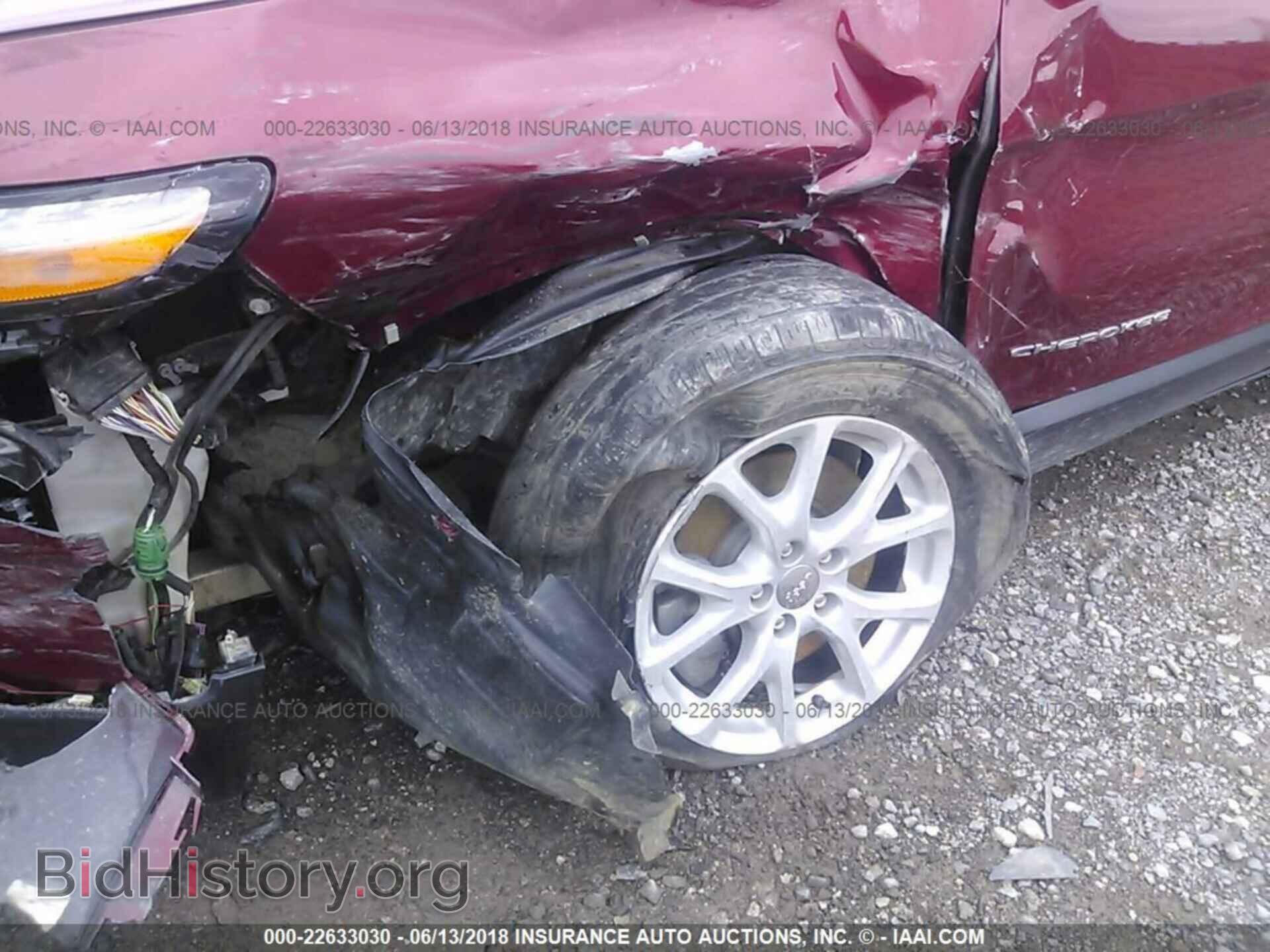 2015 Jeep Cherokee - VIN: 1C4PJMCS2FW589302 - Photo 6