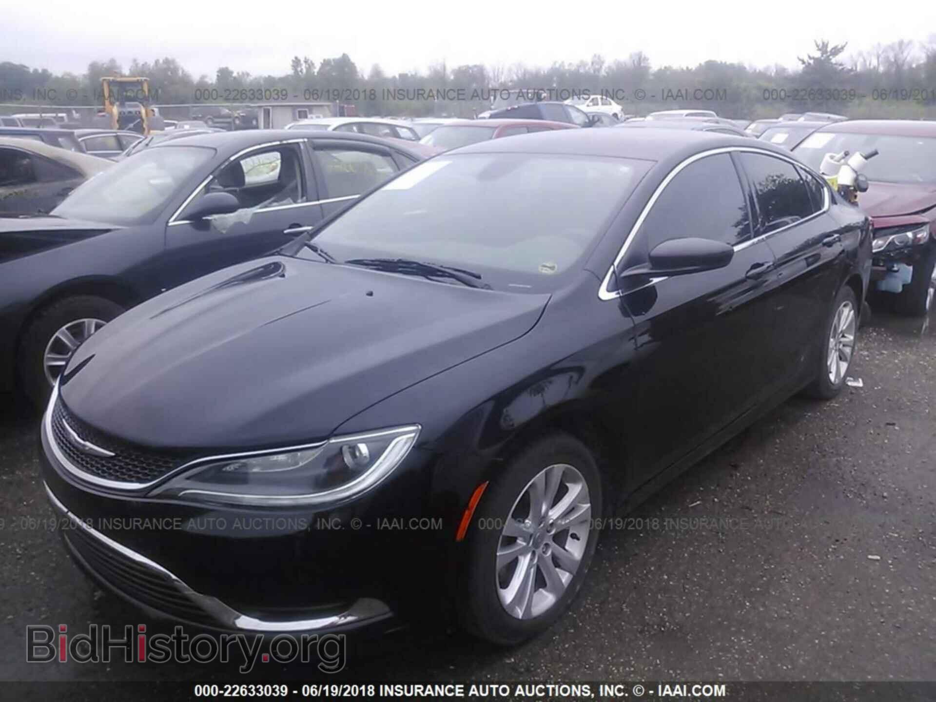 2015 Chrysler 200 - VIN: 1C3CCCAB0FN716502 - Photo 2