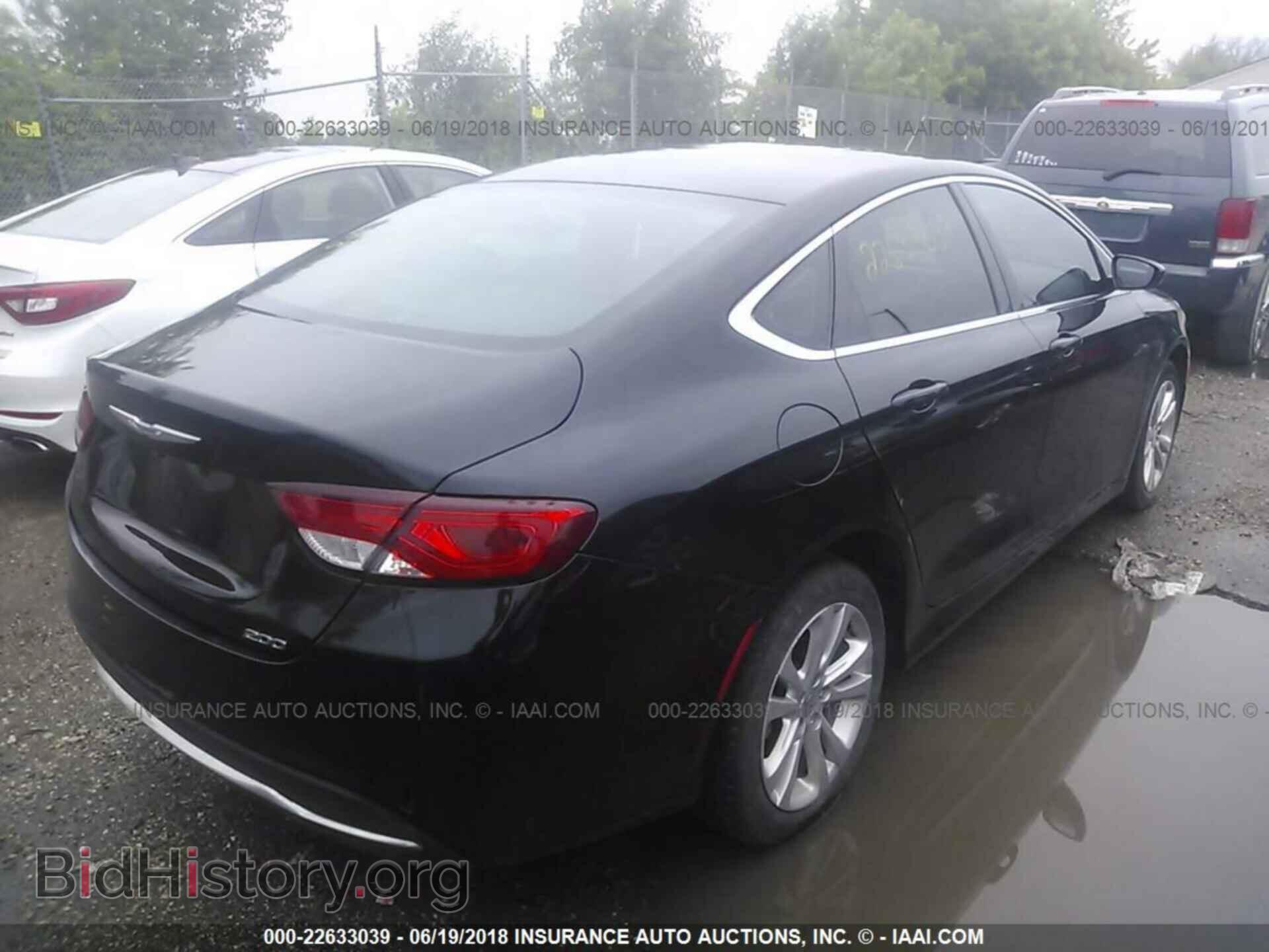 2015 Chrysler 200 - VIN: 1C3CCCAB0FN716502 - Photo 4