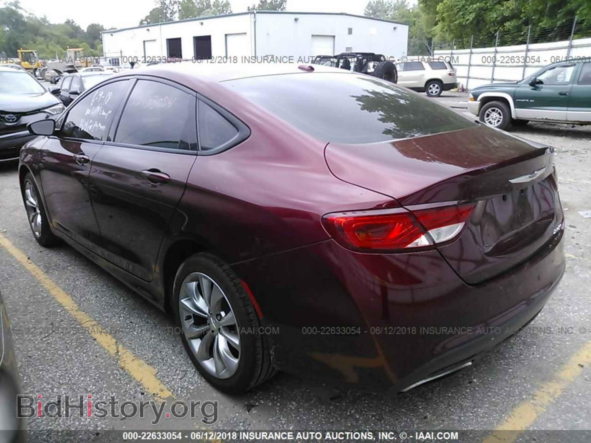 2015 Chrysler 200 - VIN: 1C3CCCBBXFN744161 - Photo 3
