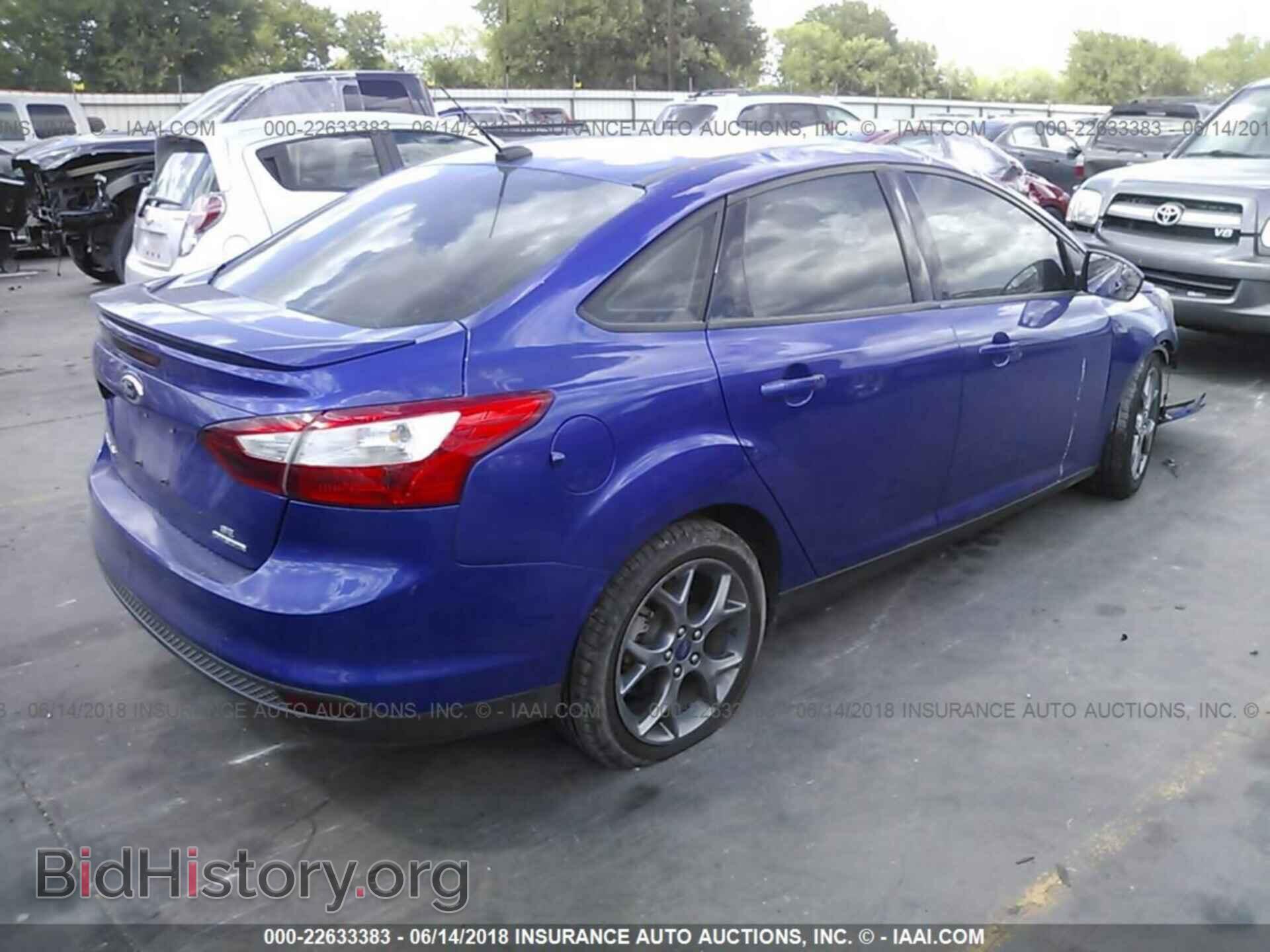 2014 Ford Focus - VIN: 1FADP3F24EL137722 - Фото 4