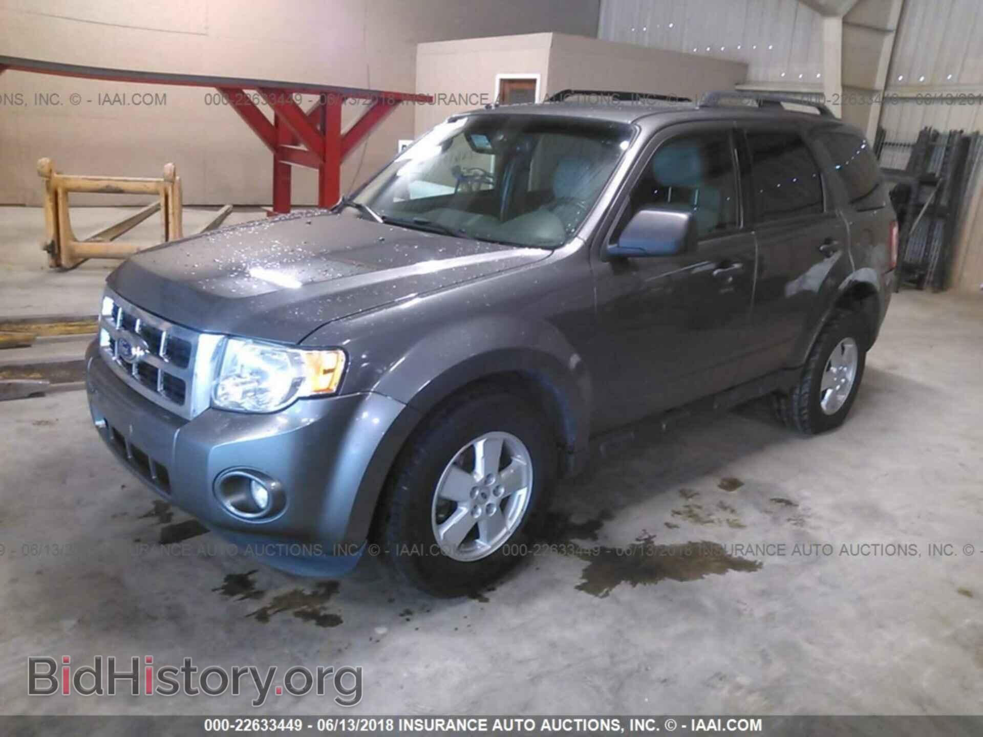 2012 Ford Escape - VIN: 1FMCU0DG9CKA16968 - Photo 2